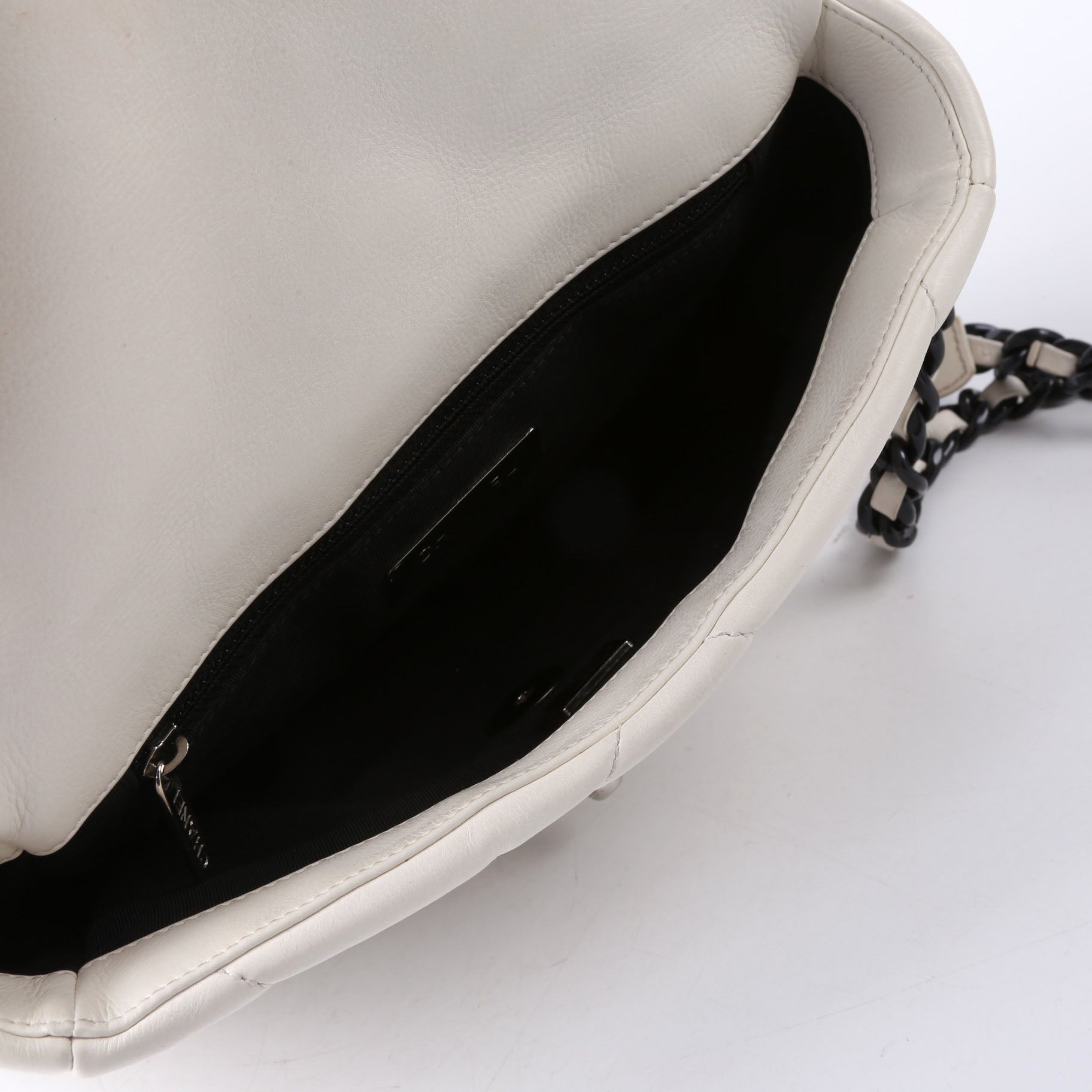 Quilted Lambskin 19 Small Flap RFID White