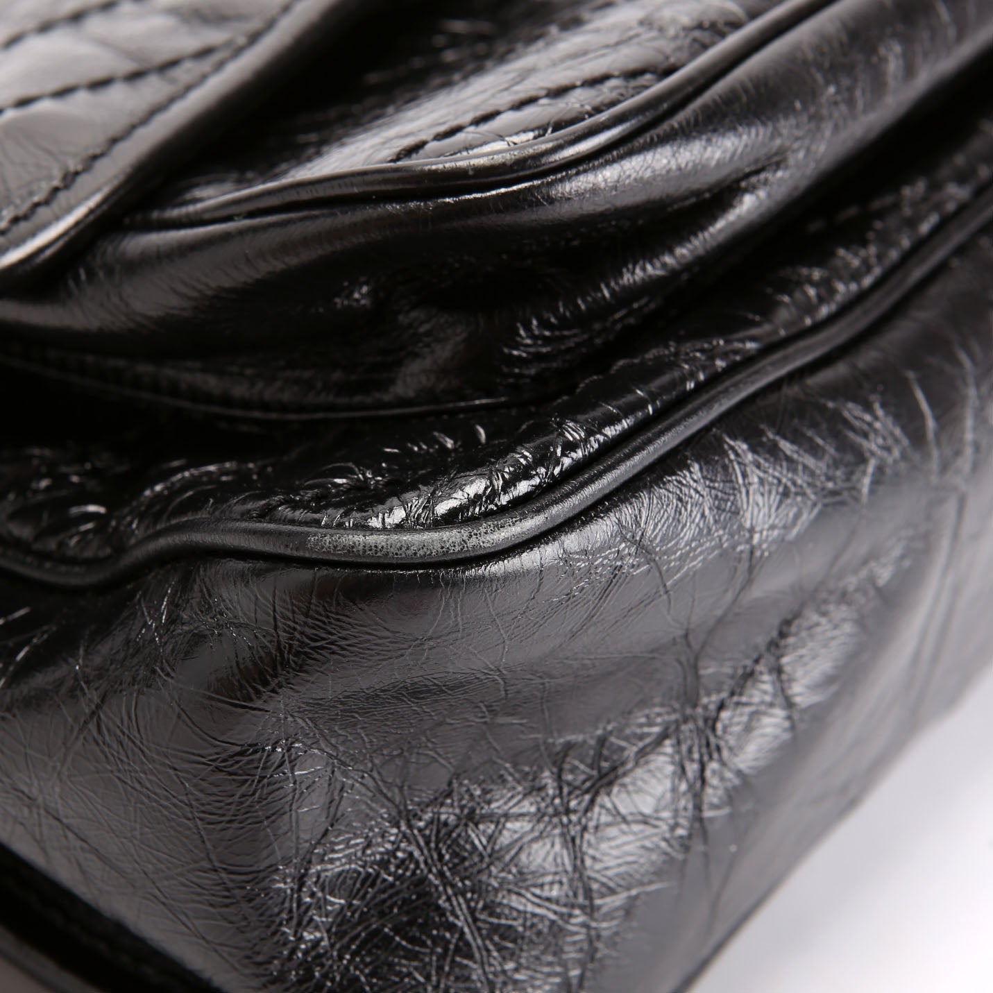 SAINT LAURENT Niki Medium Crinkle Leather 633158 Black