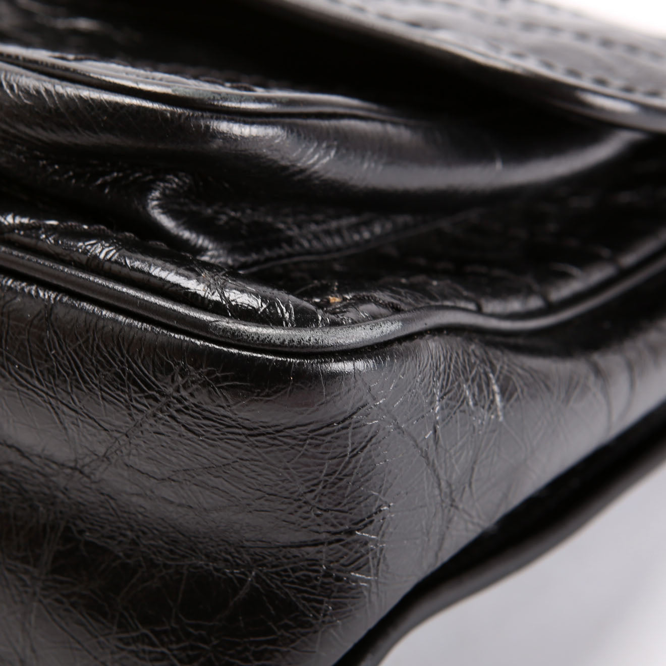 SAINT LAURENT Niki Medium Crinkle Leather 633158 Black
