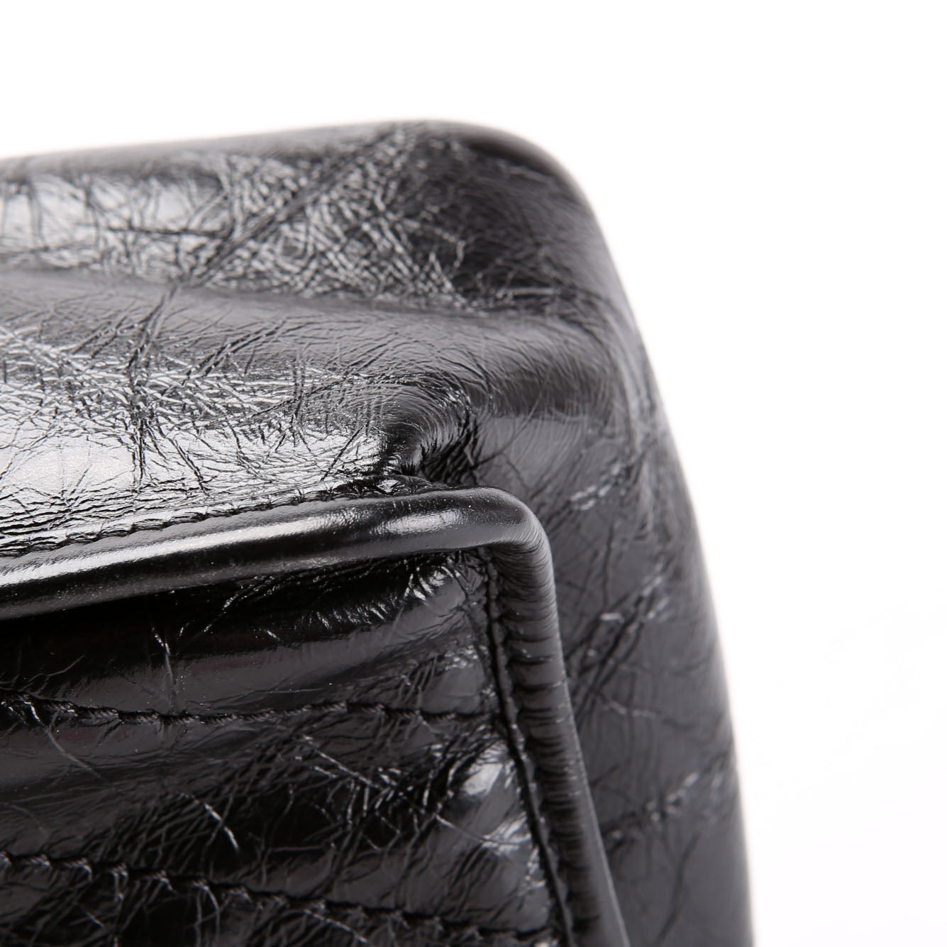 SAINT LAURENT Niki Medium Crinkle Leather 633158 Black