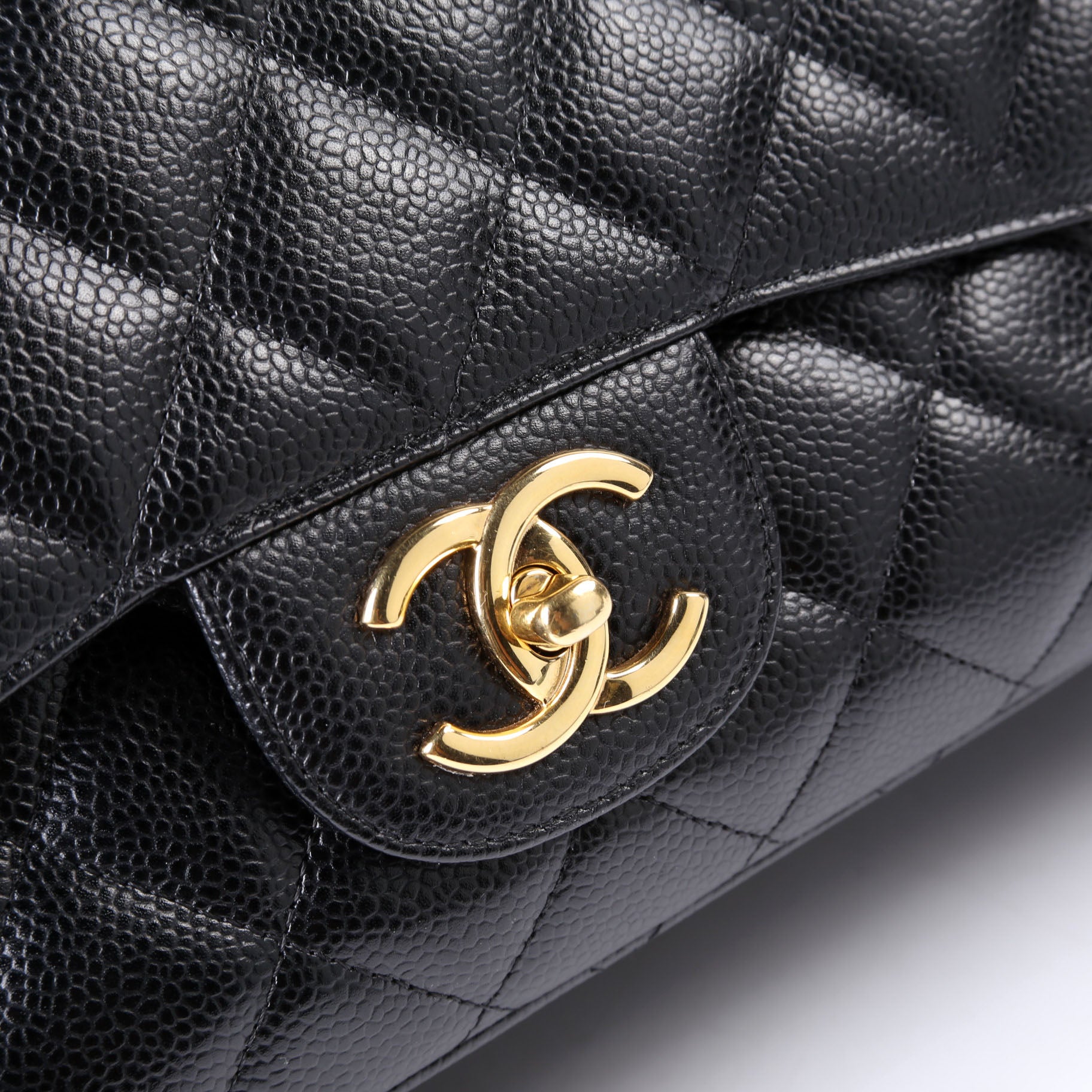 Classic Flap Max Caviar 14-16M Black