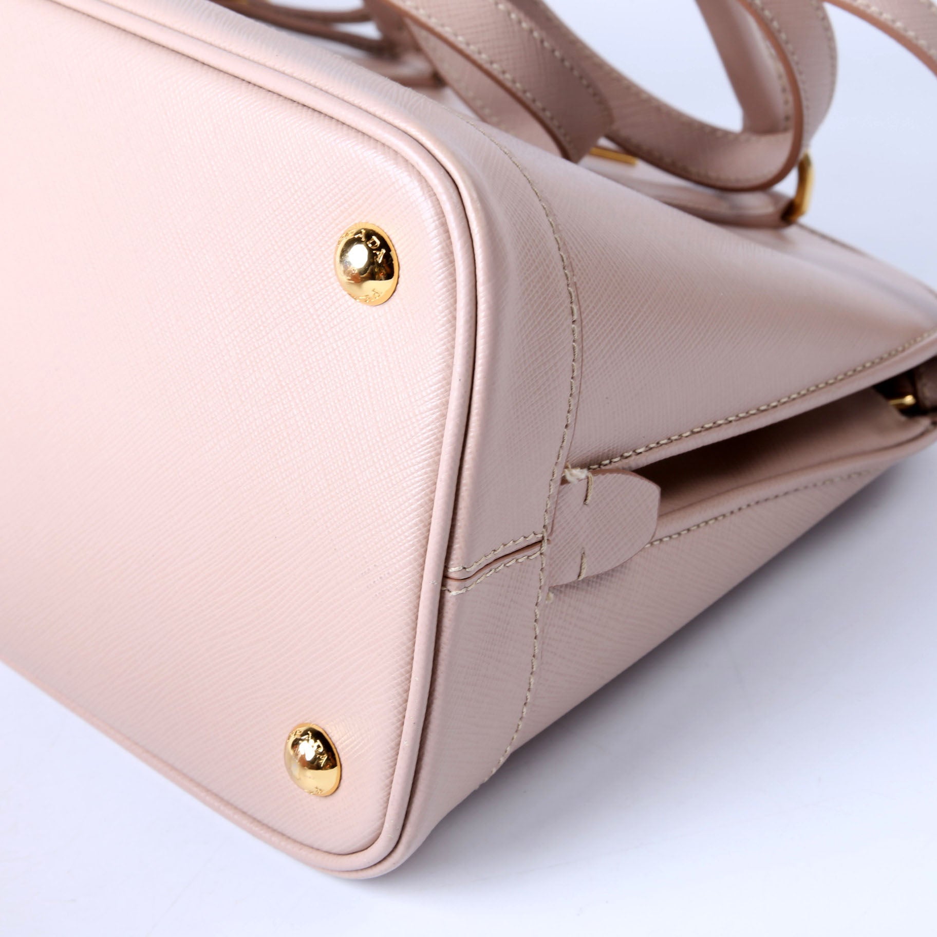 Saffiano Lux Promenade Medium BL0837 Nude