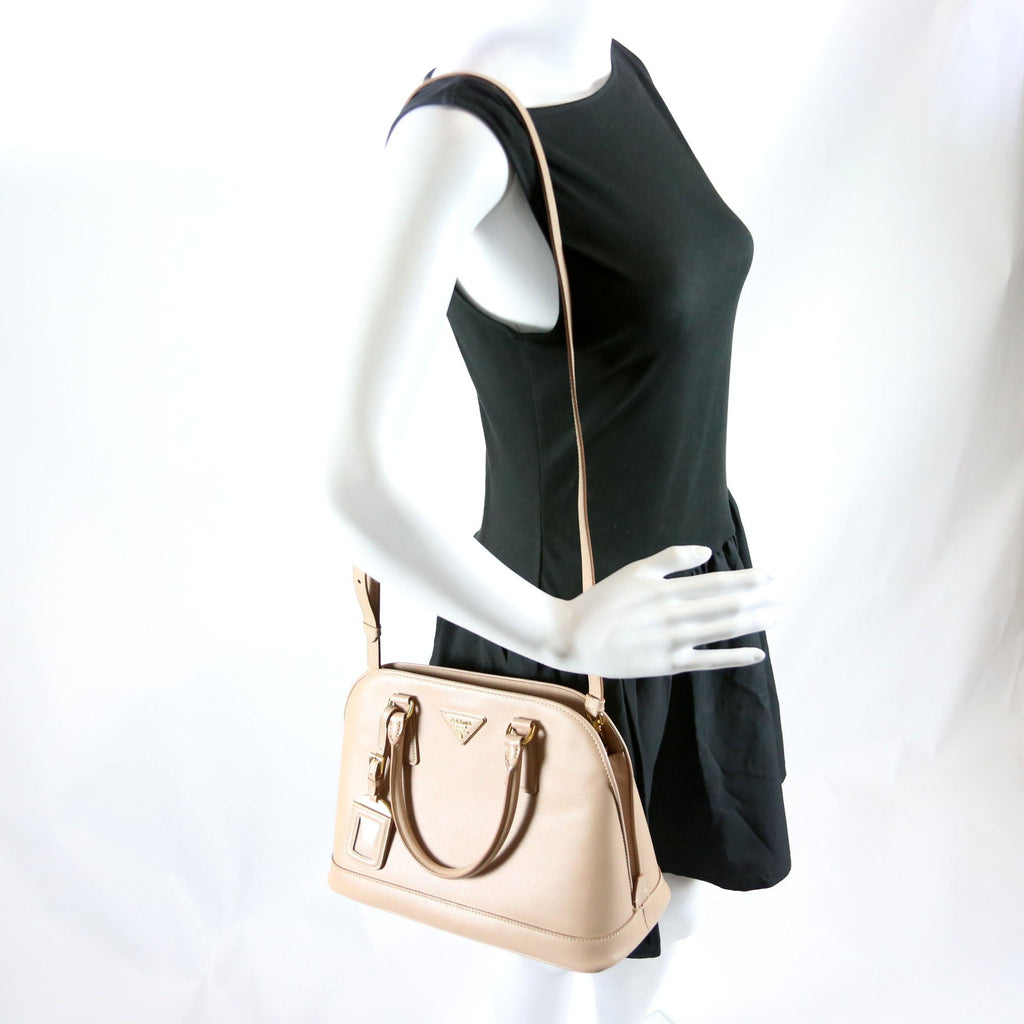 Saffiano Lux Promenade Medium BL0837 Nude