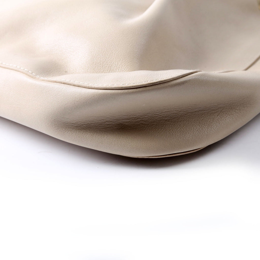 001.3748 Leather Drawstring Hobo Beige/Black