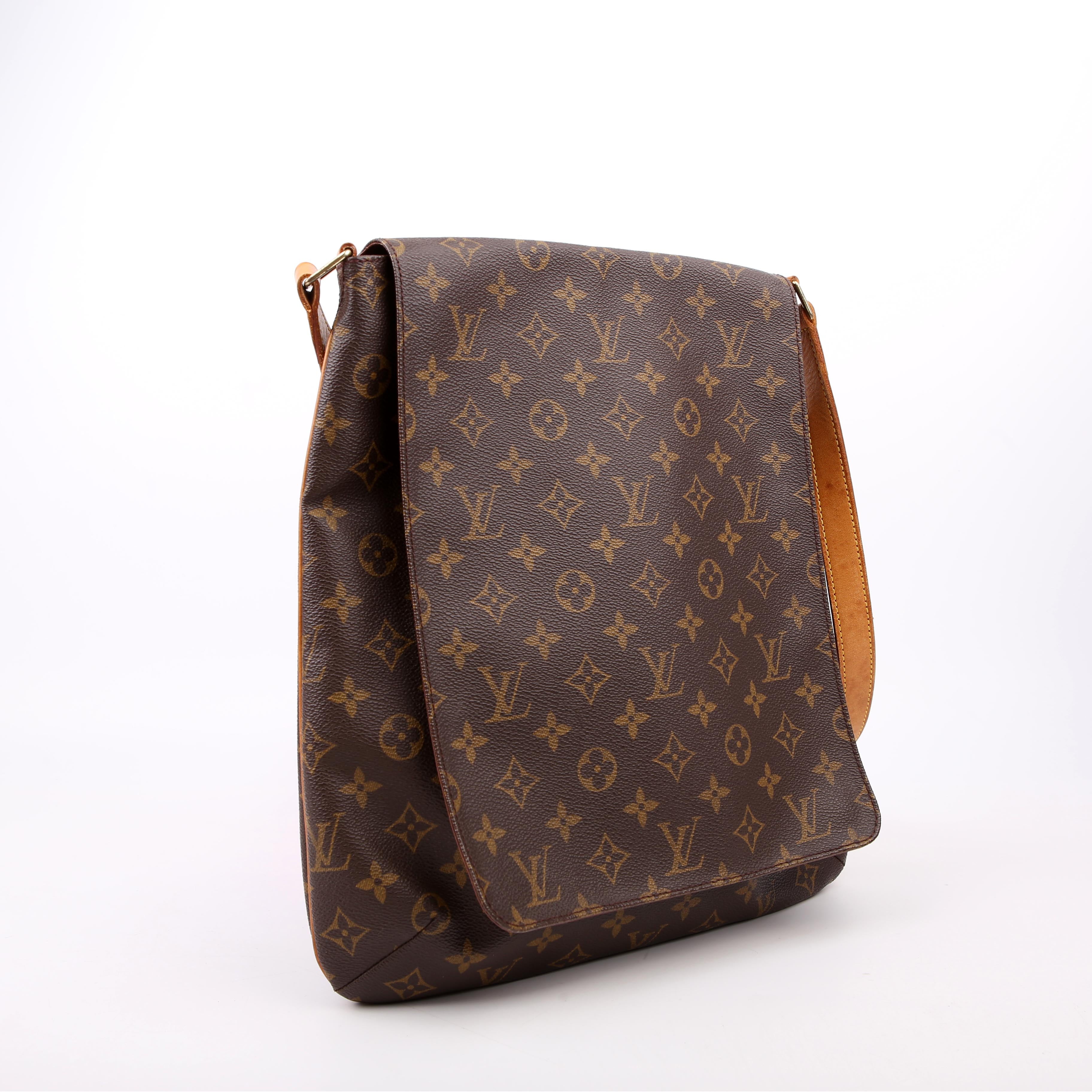 Musette Messenger Monogram