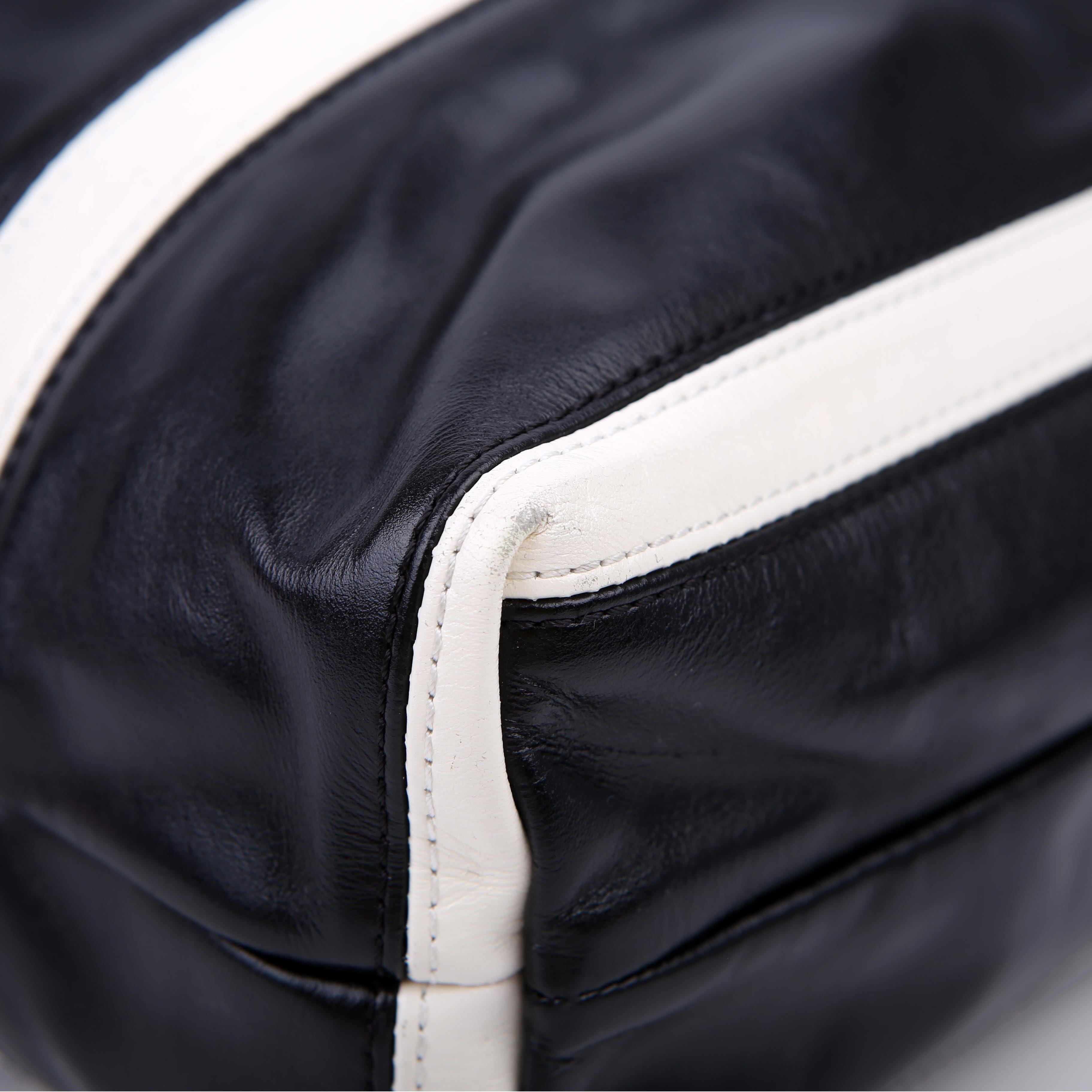 Chanel 22 Quilted Small Hobo RFID Black/White