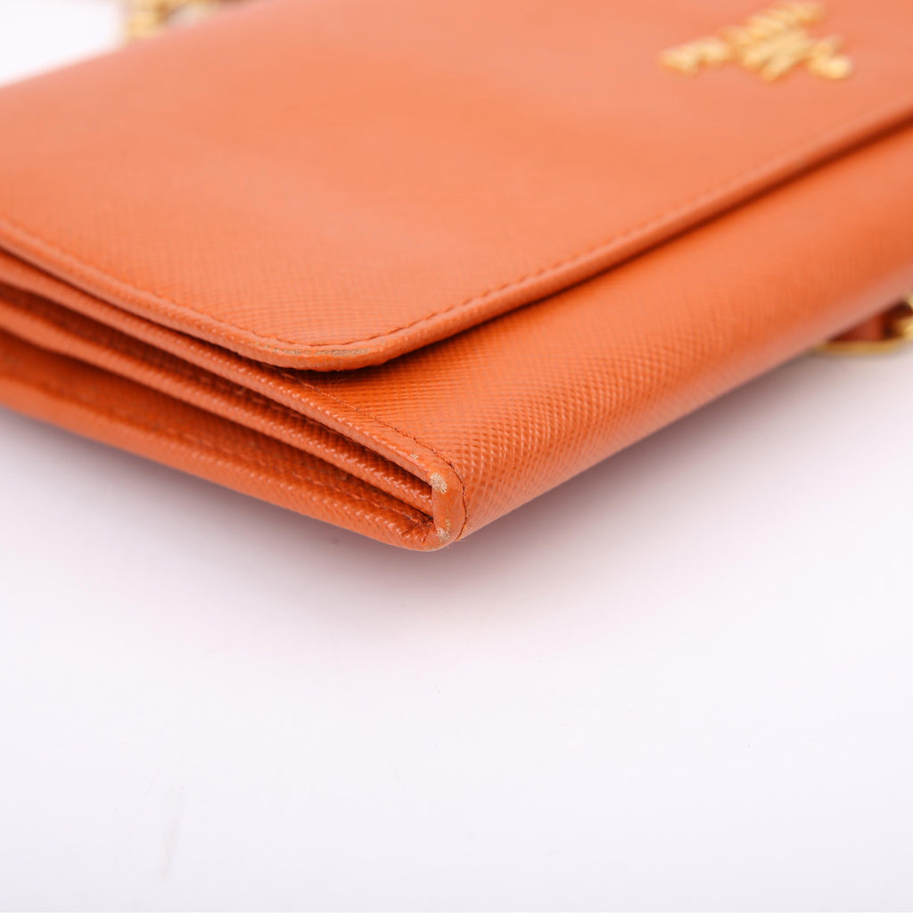 Saffiano Oro Wallet On Chain Orange