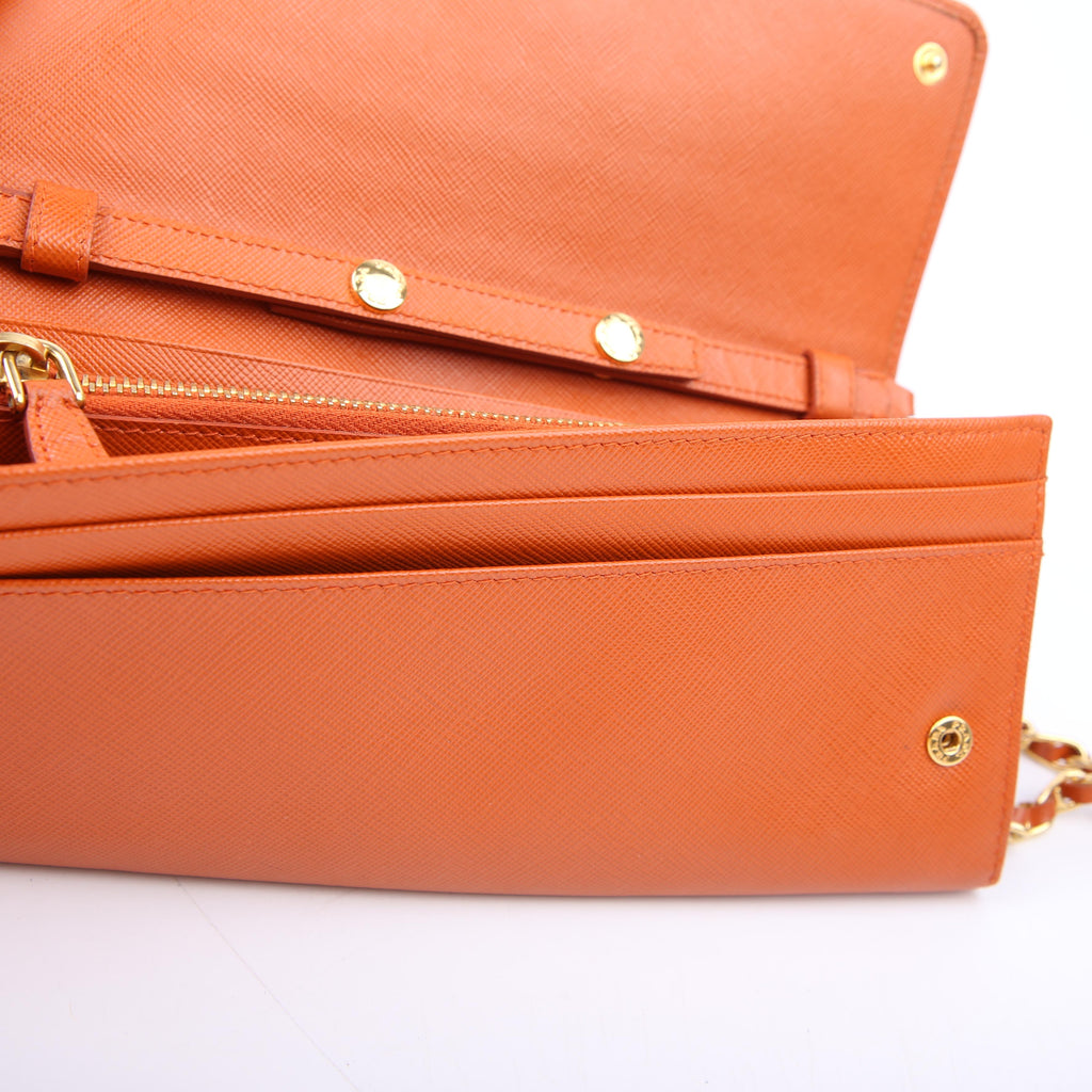 Saffiano Oro Wallet On Chain Orange