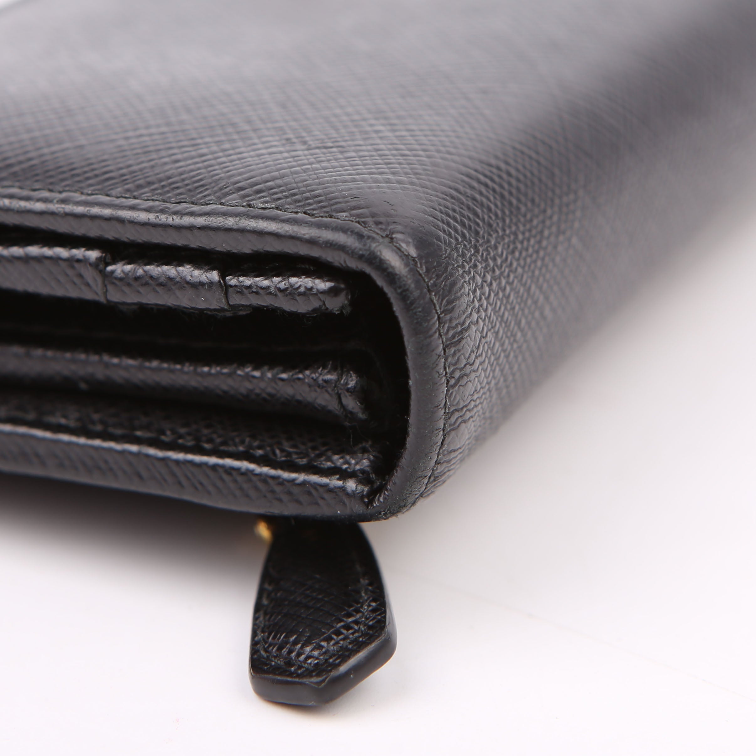 Saffiano Chain Wallet 1MH132 Black