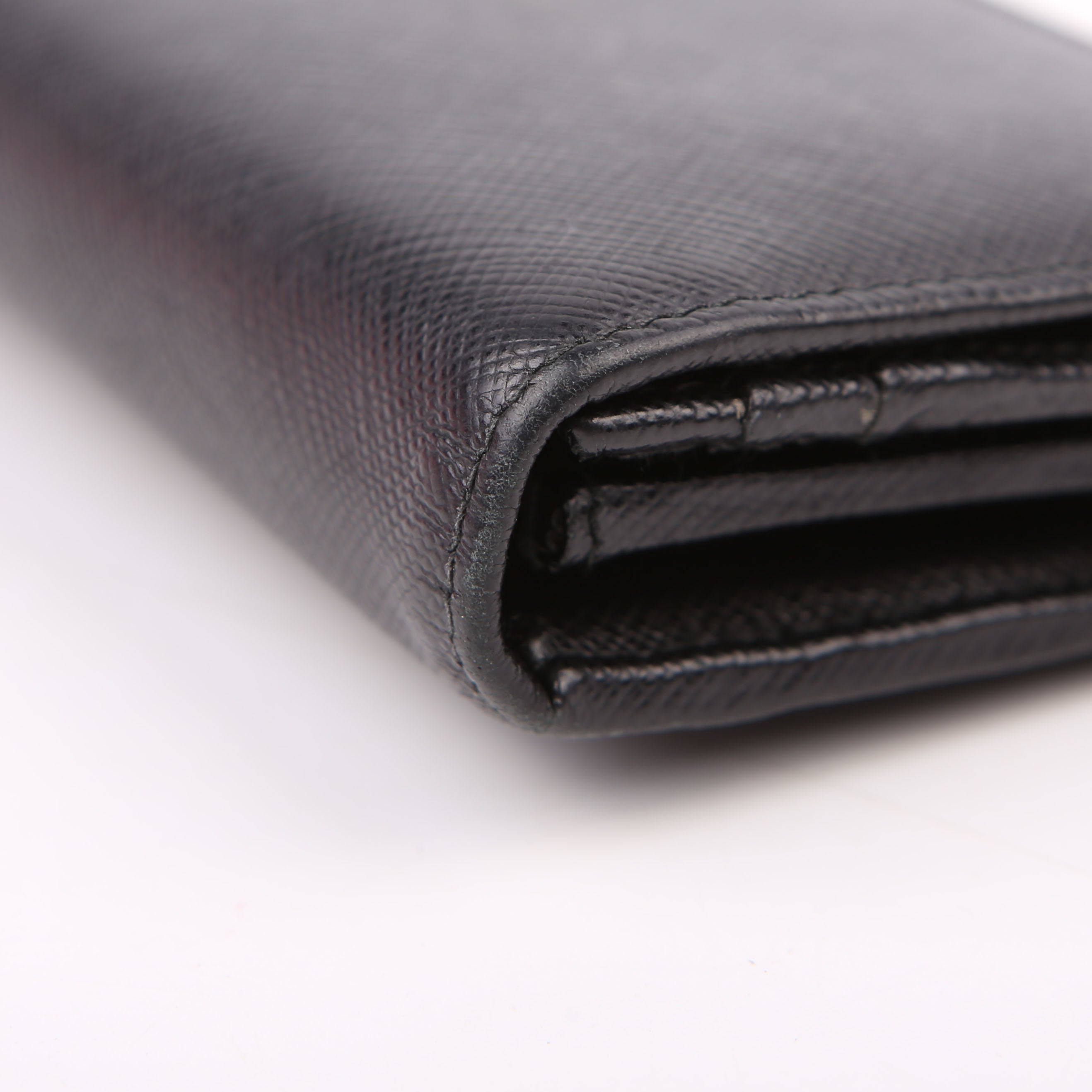 Saffiano Chain Wallet 1MH132 Black