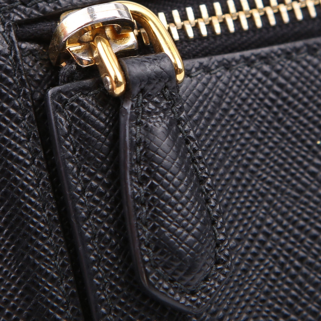 Saffiano Chain Wallet 1MH132 Black