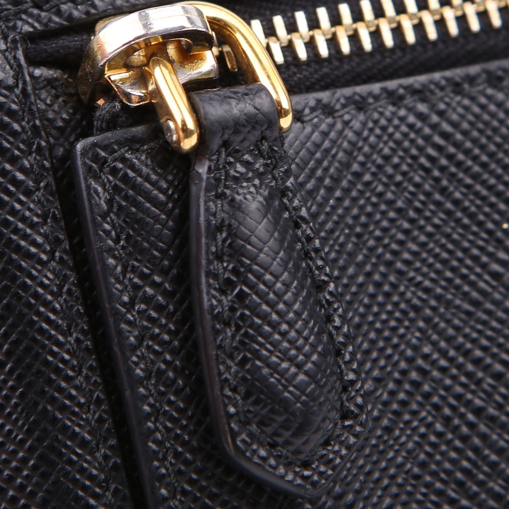 Saffiano Chain Wallet 1MH132 Black