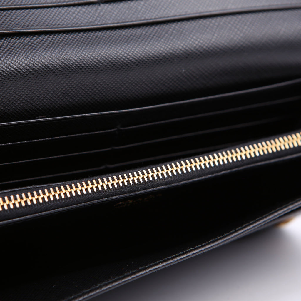 Saffiano Chain Wallet 1MH132 Black