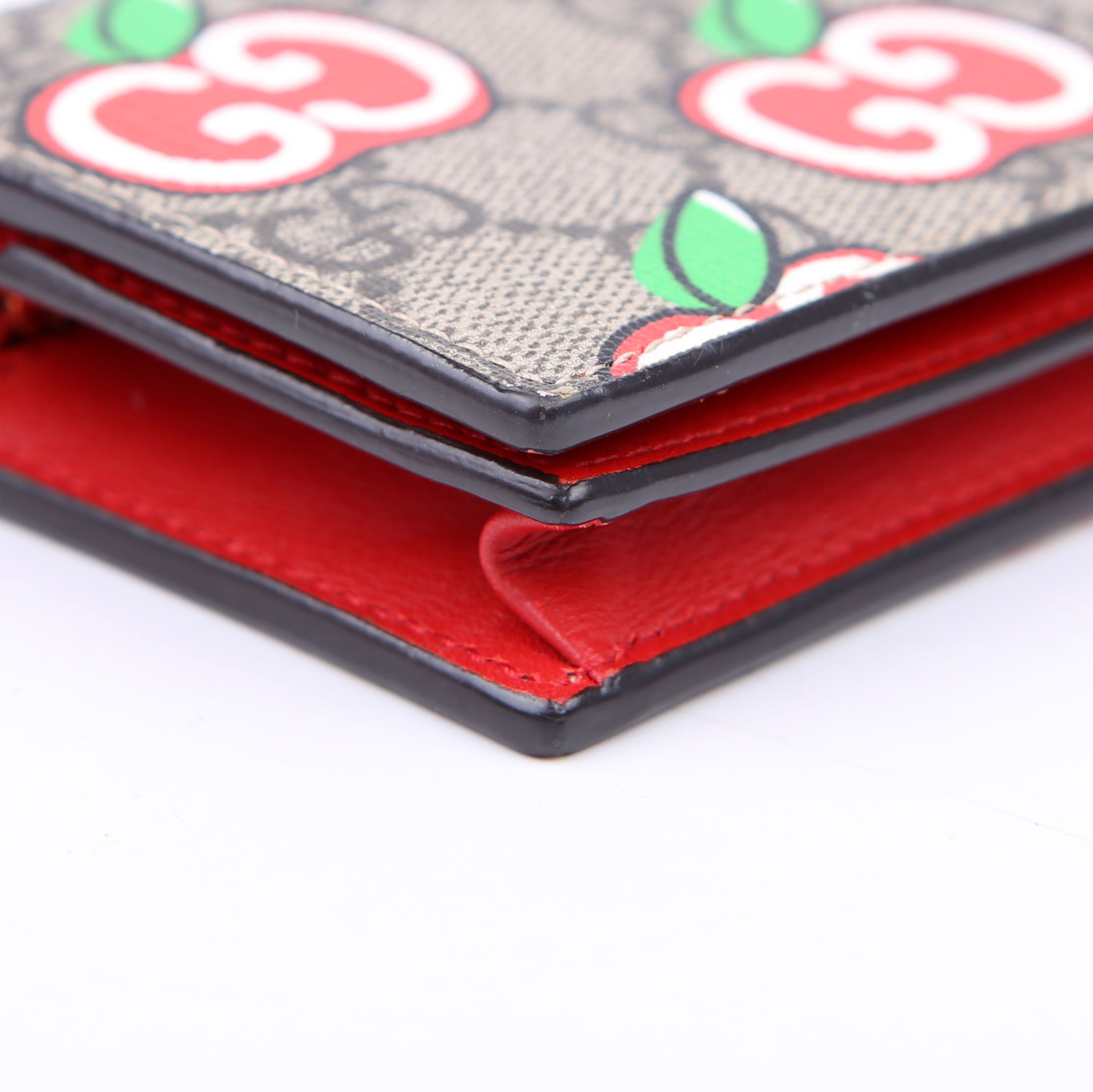 Gucci 624641 GG Apple Card Case