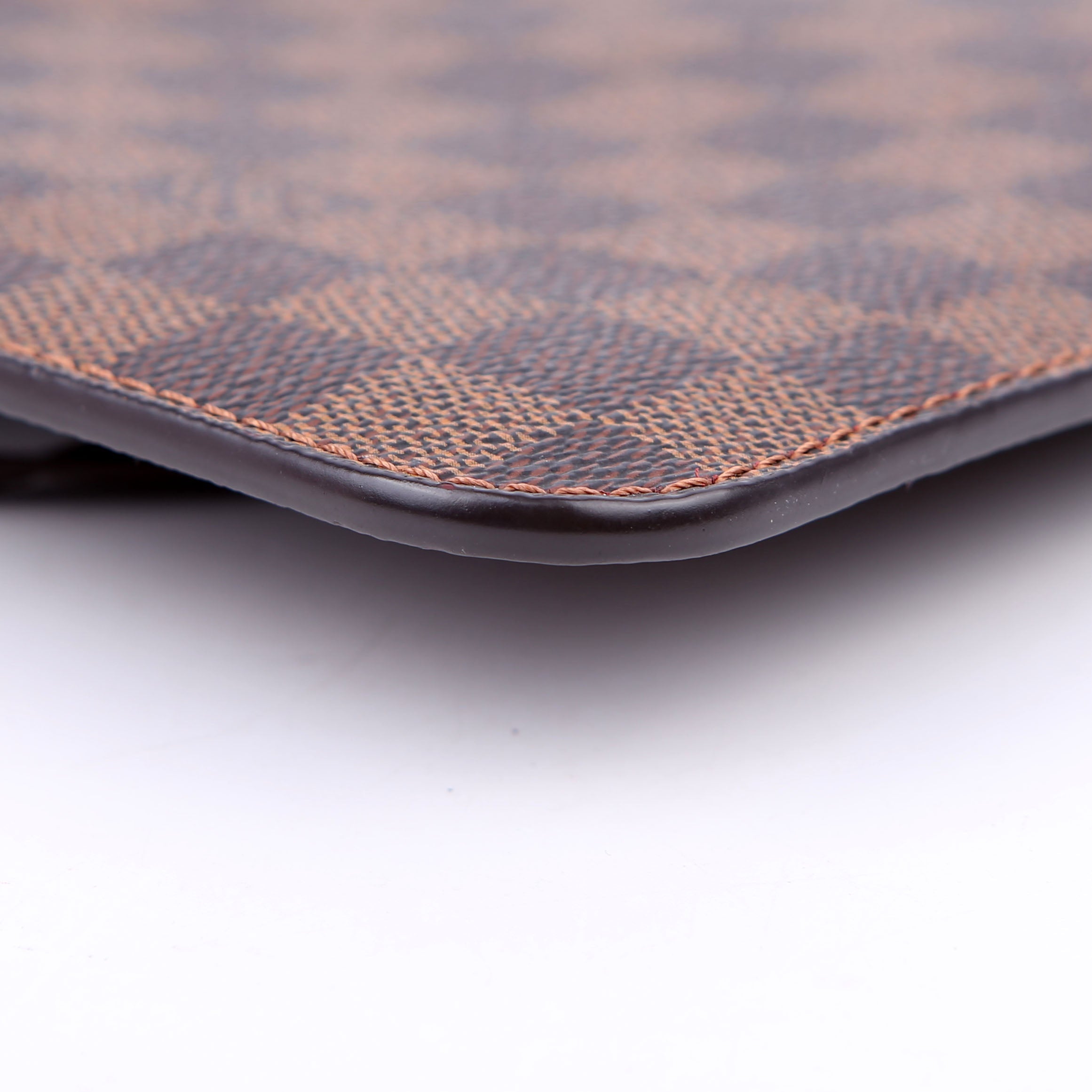 Pochette Only Damier Ebene Neverfull Red