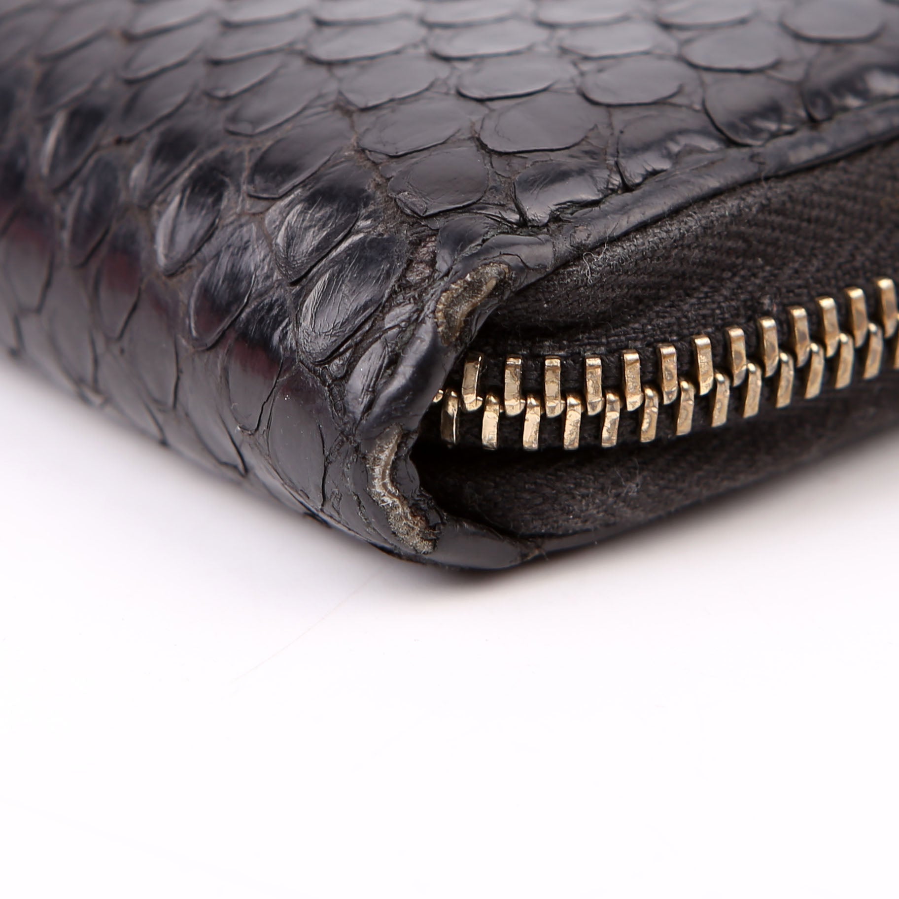308004 Python Zippy Wallet Black