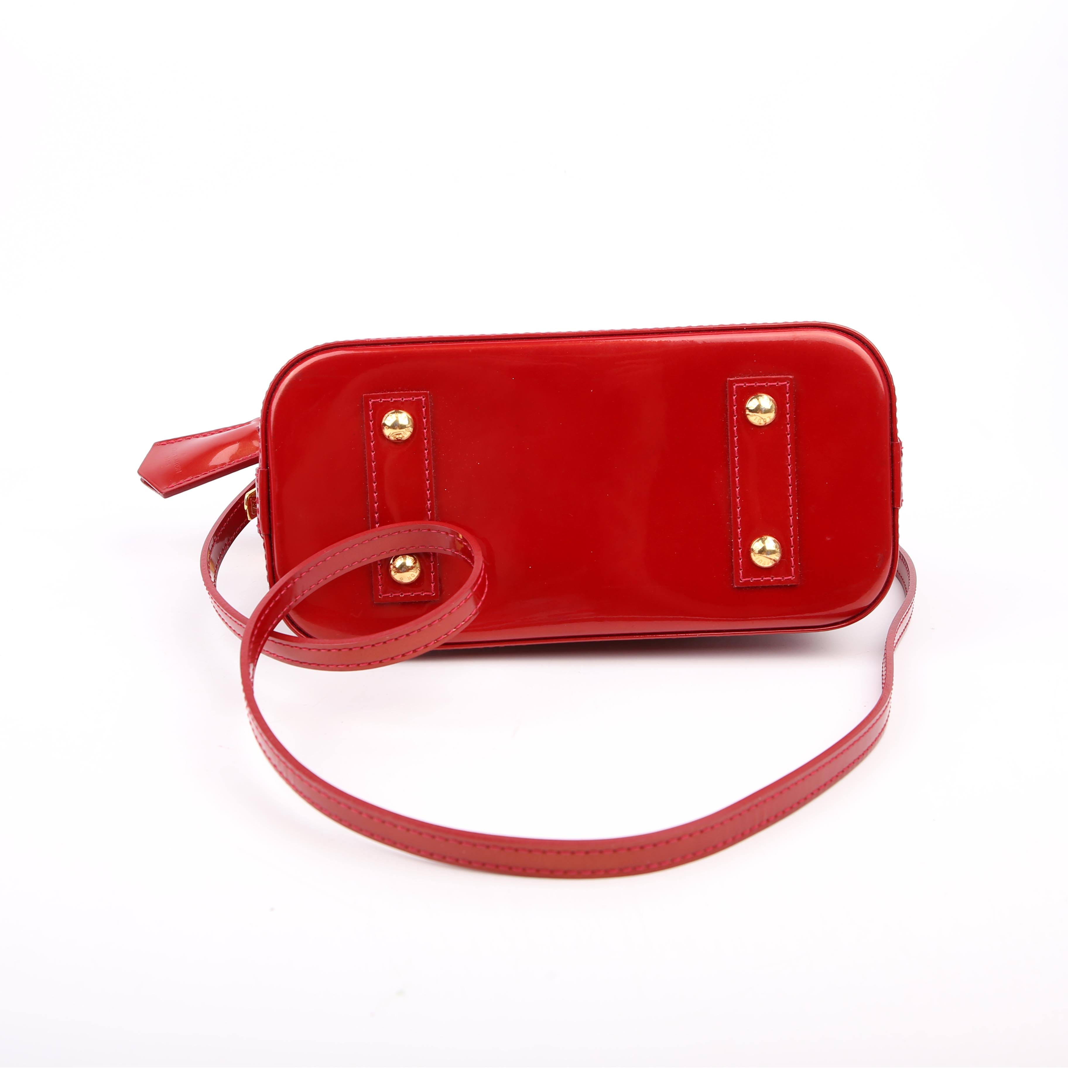Alma BB Vernis Red