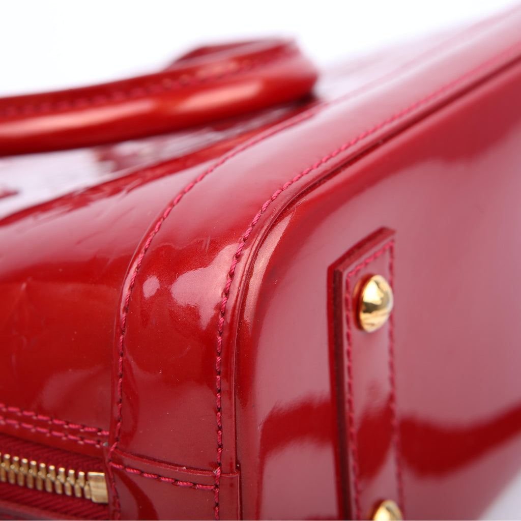 Alma BB Vernis Red