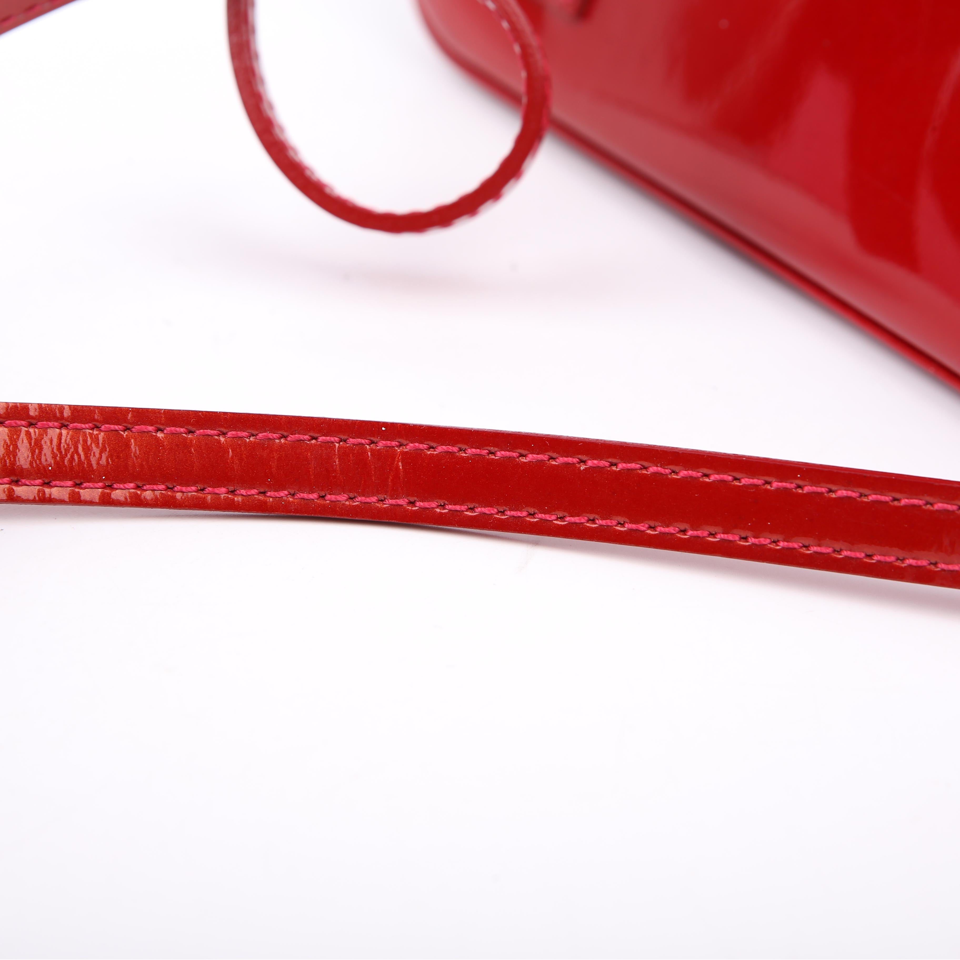 Alma BB Vernis Red