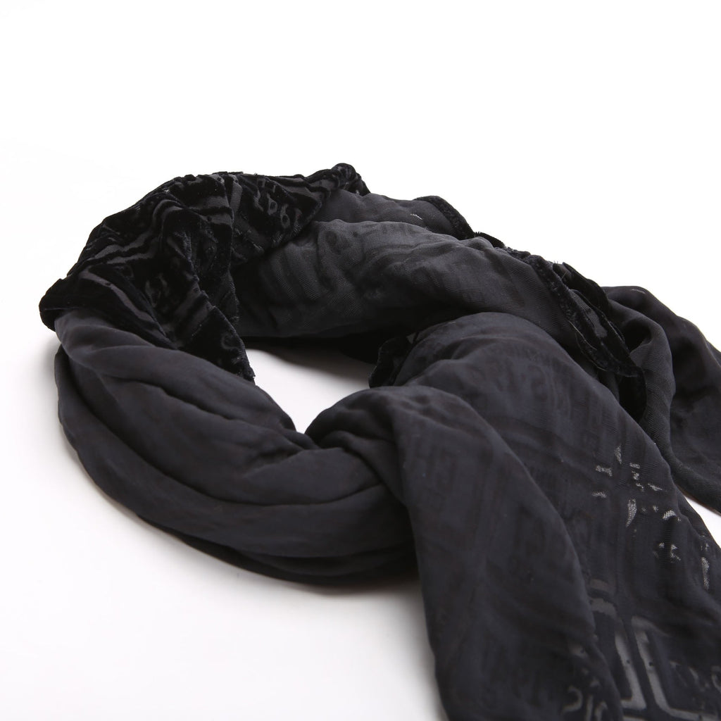 Chris 1947 Velvet Silk 90CM Scarf Black