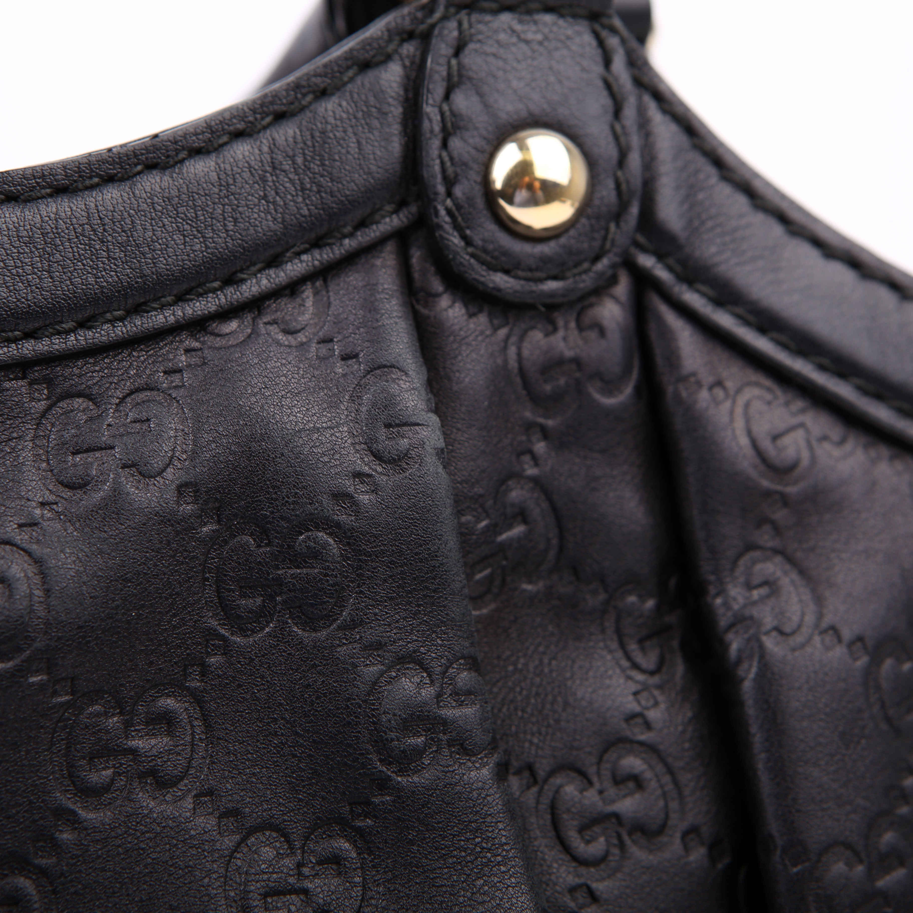 Gucci 211944 Sukey GG Leather Medium Black
