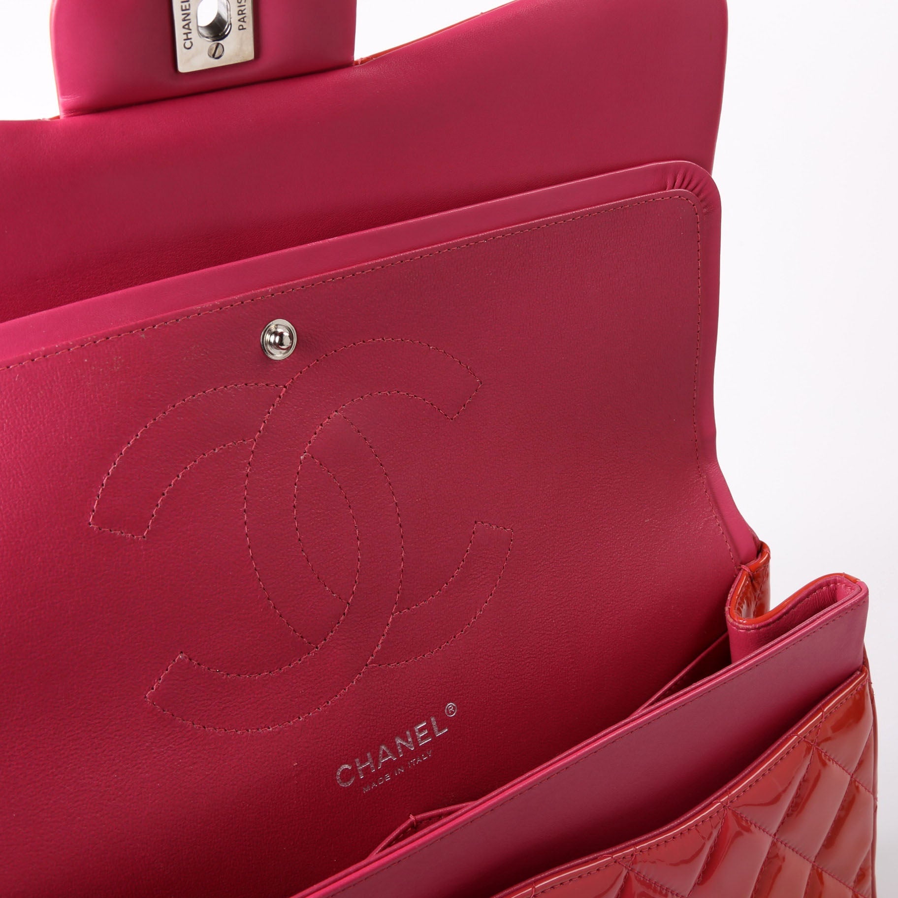 Classic Flap Jumbo Other 19M Red/Pink