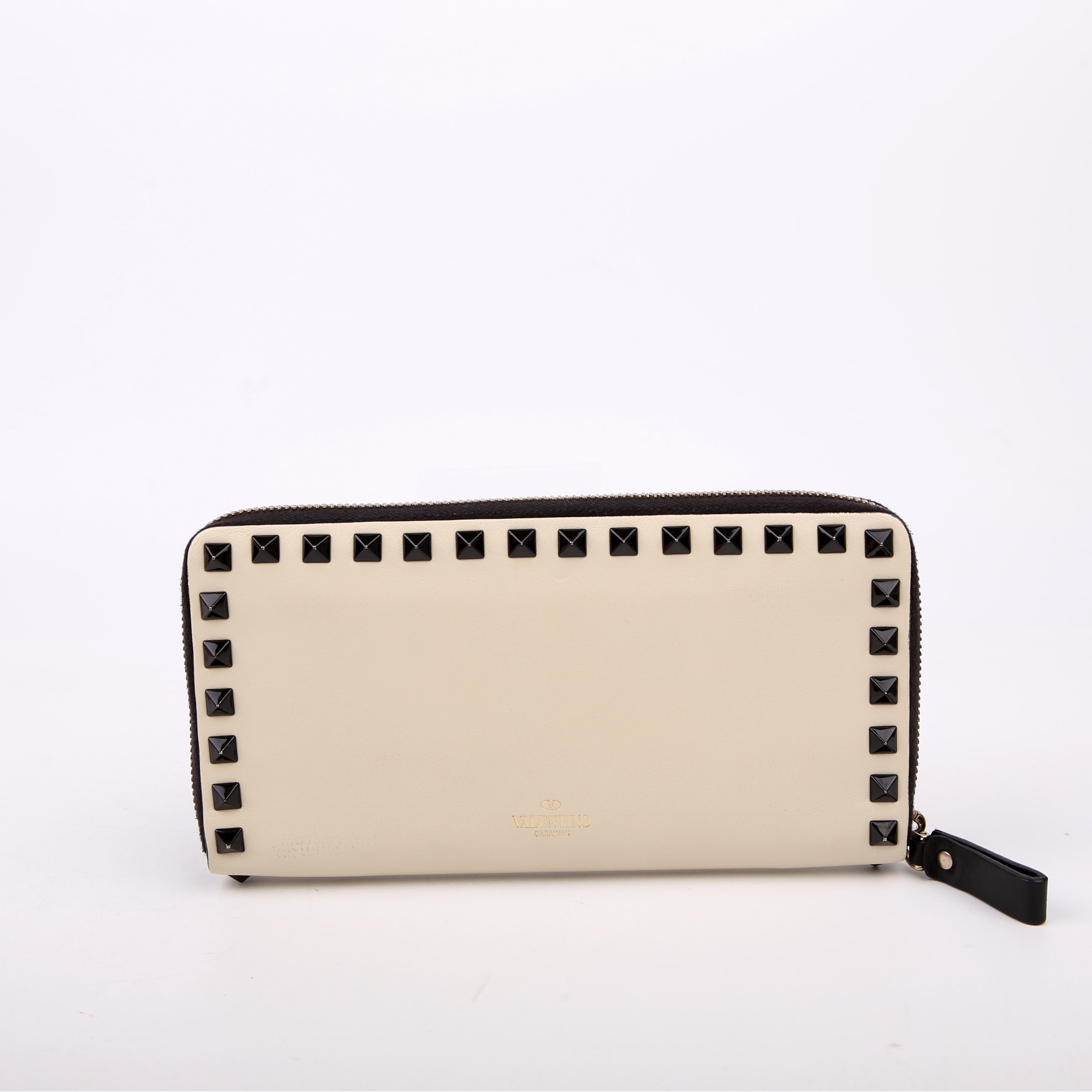 Rockstud Zip Around Wallet White/Black