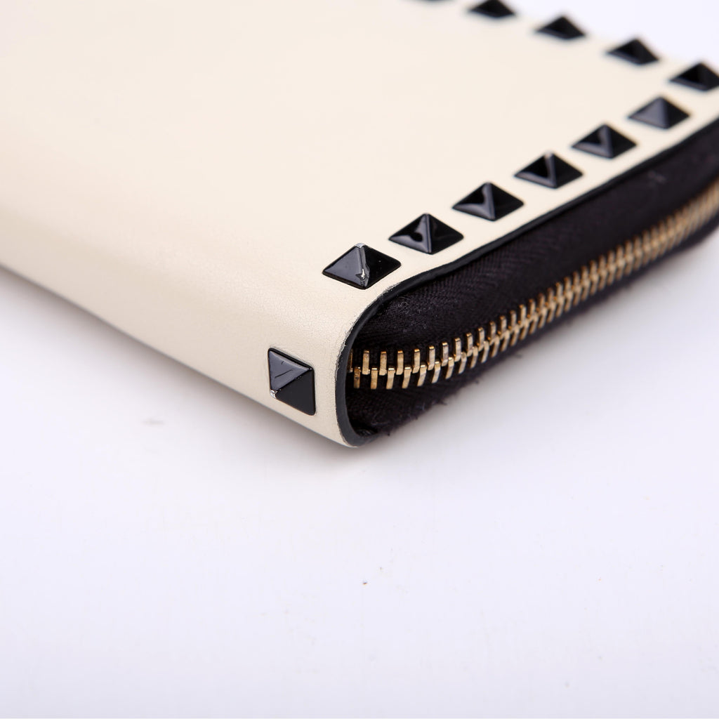 Rockstud Zip Around Wallet White/Black