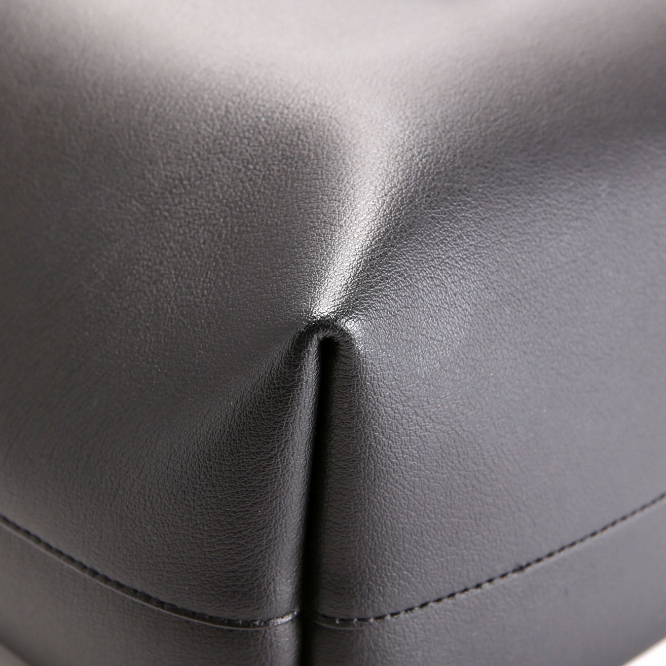 Shopping Bag East/West Supple Leather 600281 Black