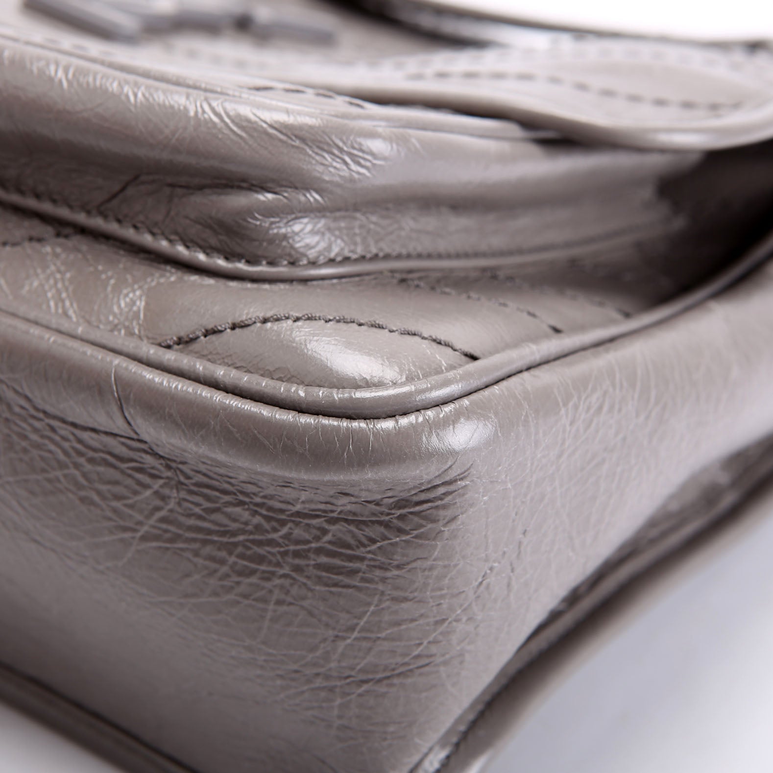 Niki Medium Crinkle Leather 498894 Gray