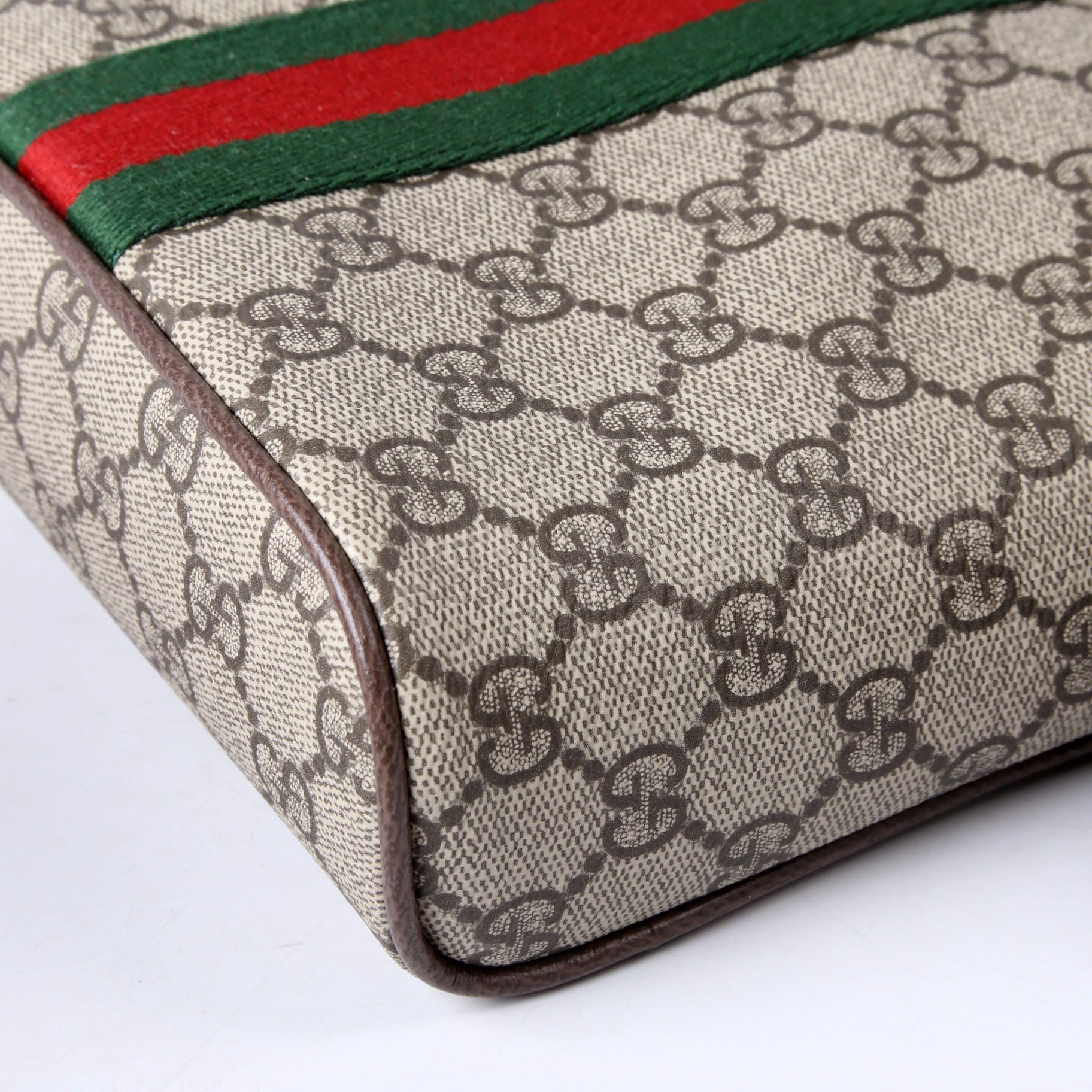 Gucci 839103 GG Supreme Ophidia Slingbag Small Brown