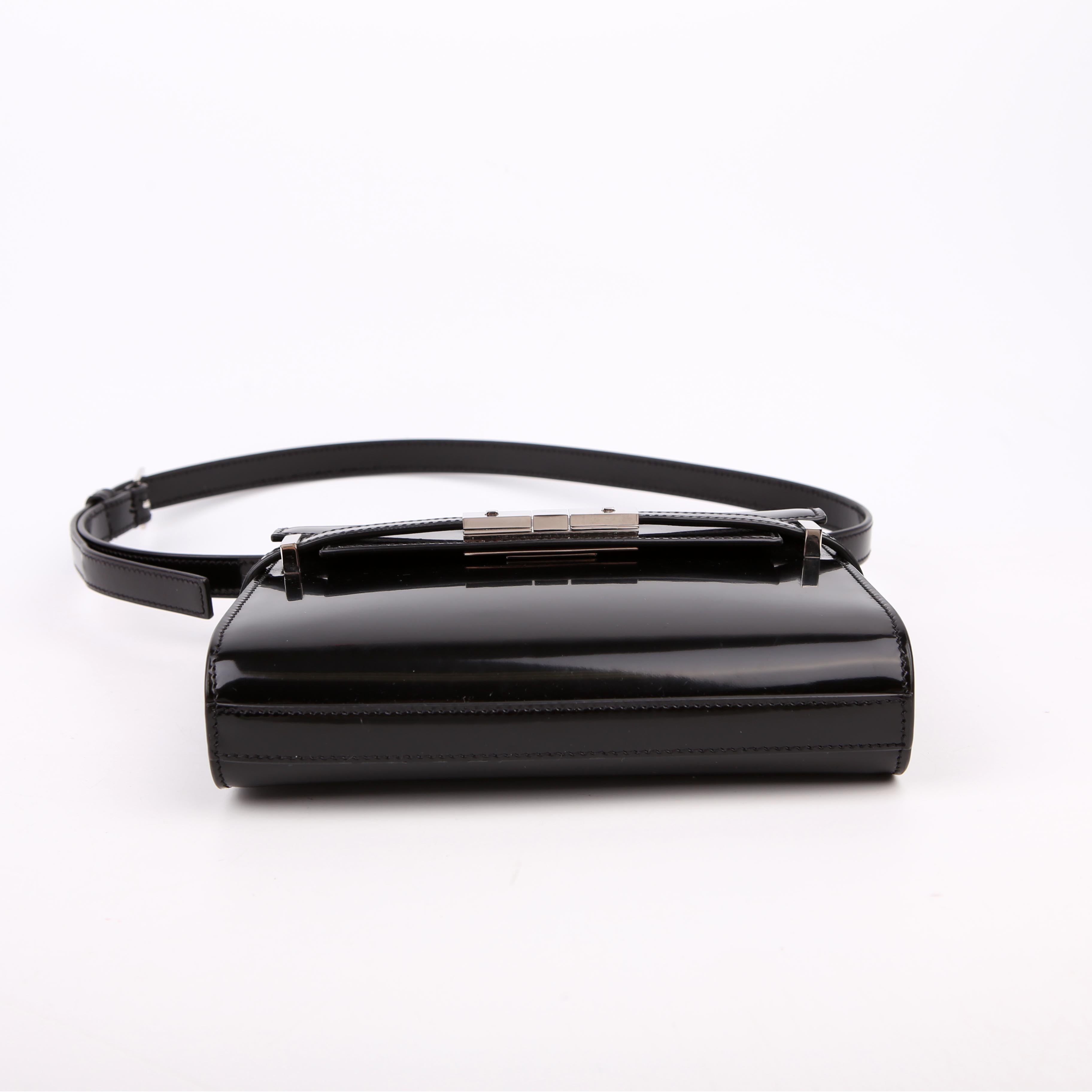 Manhattan Mini Black