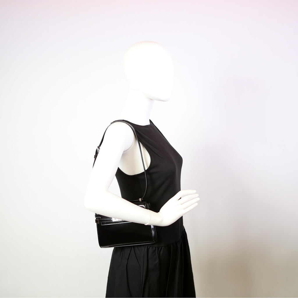 Manhattan Mini Black