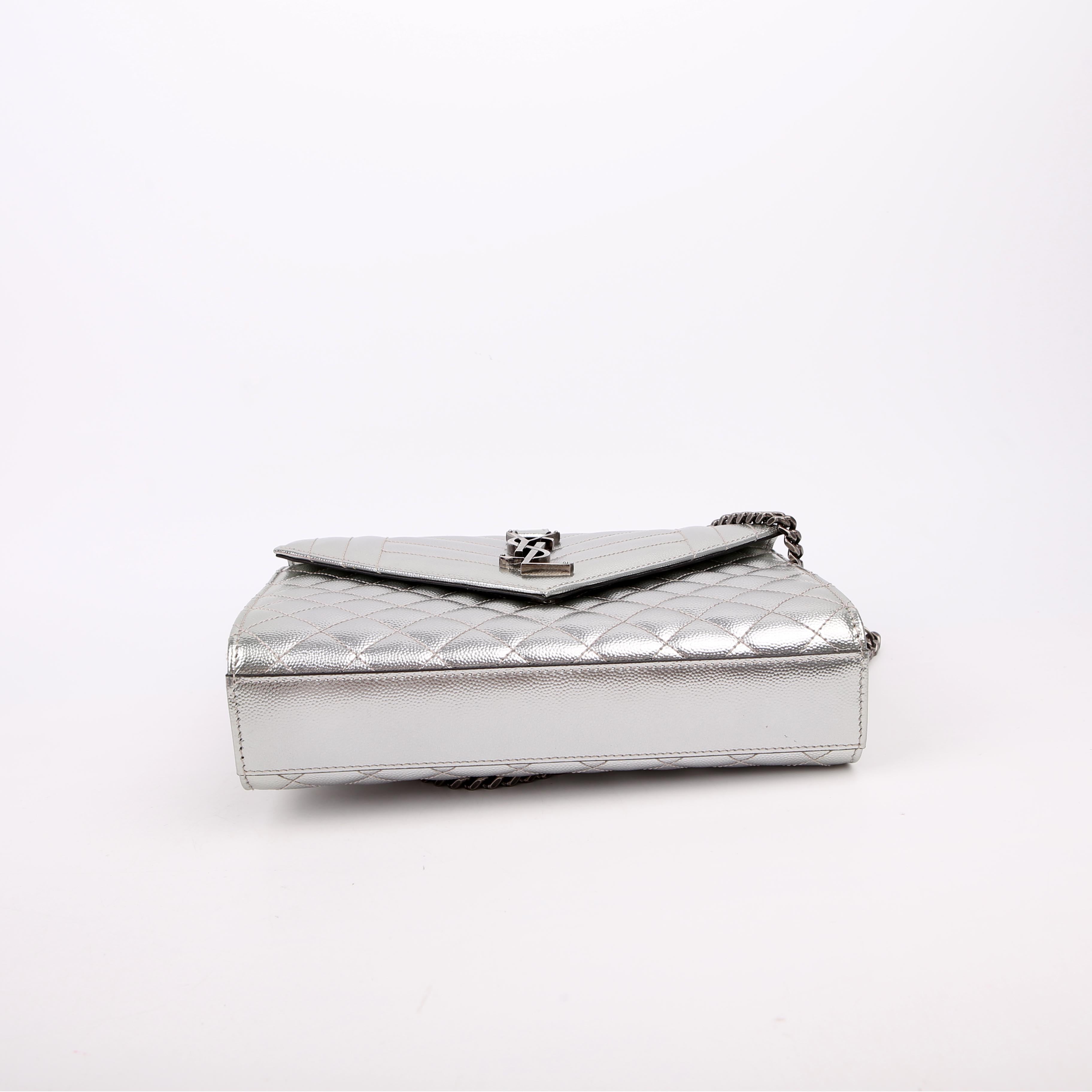 SAINT LAURENT Envelope Medium Tri-Quilt Silver