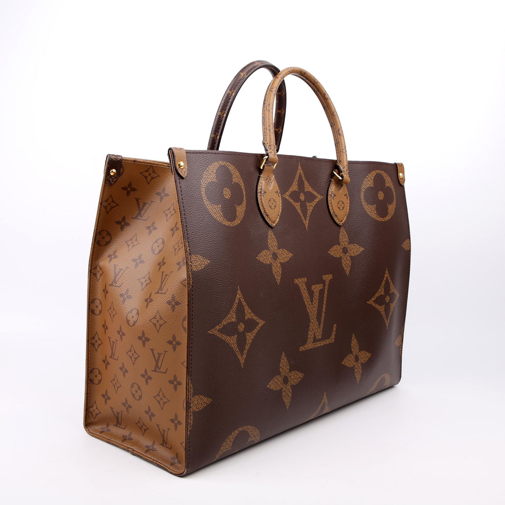ONTHEGO GM Reverse Monogram Black