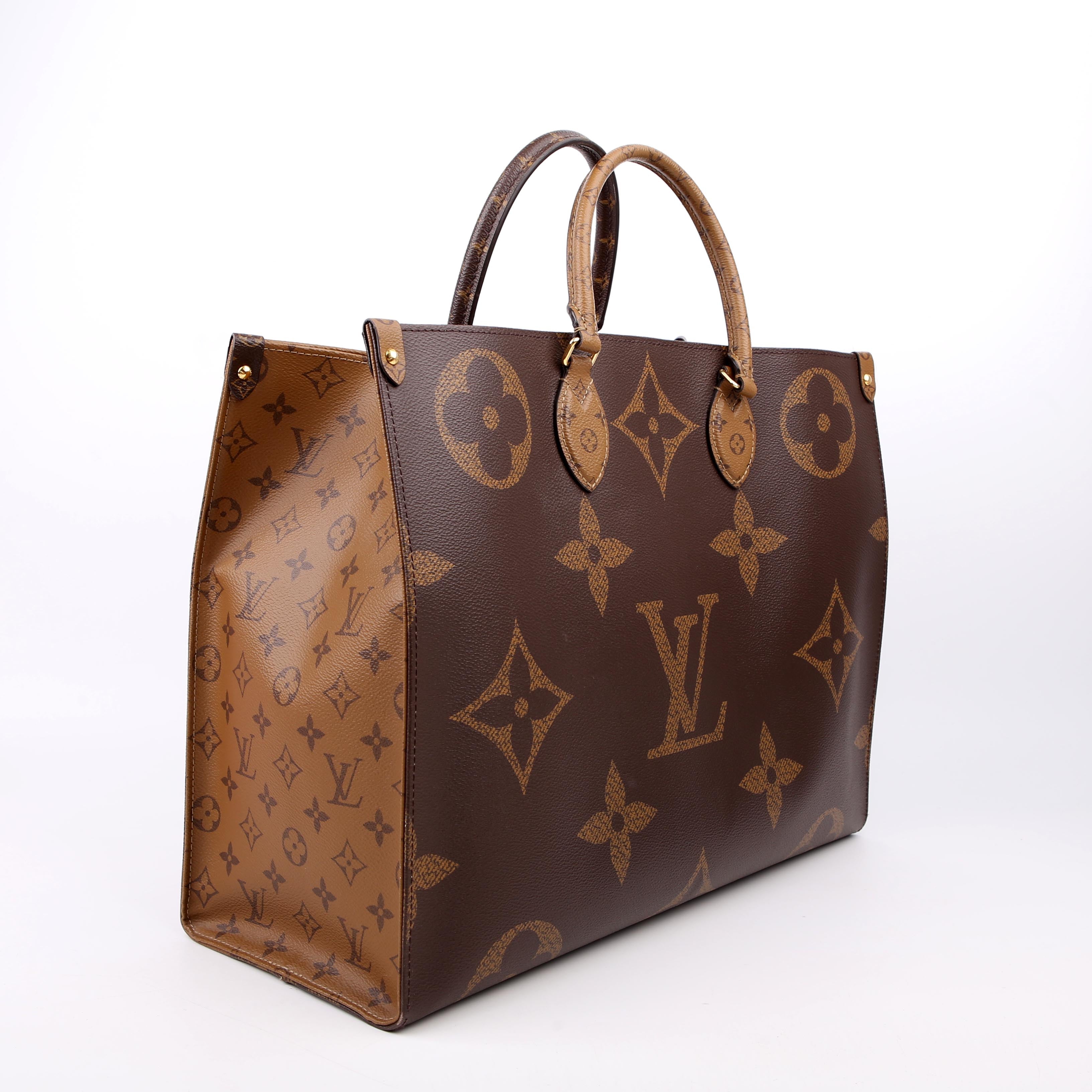 ONTHEGO GM Reverse Monogram Black