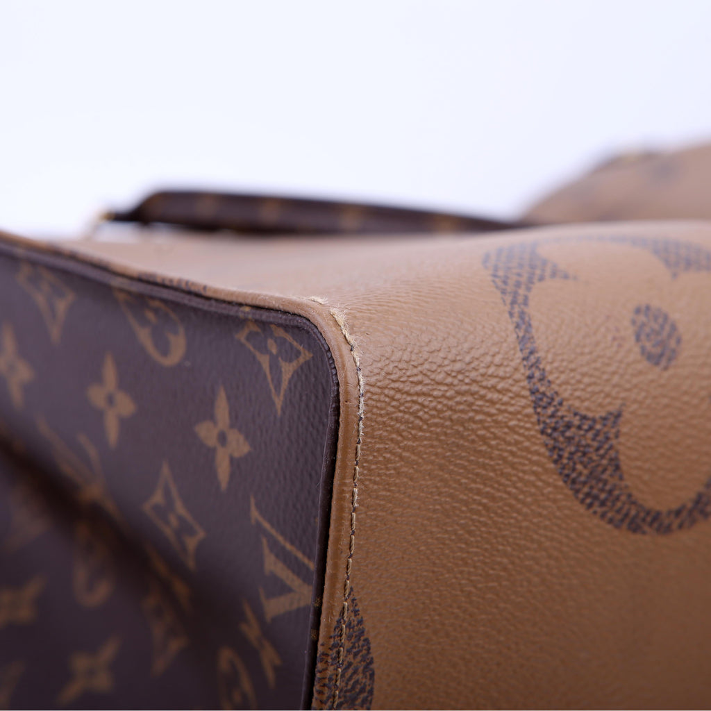 ONTHEGO GM Reverse Monogram Black