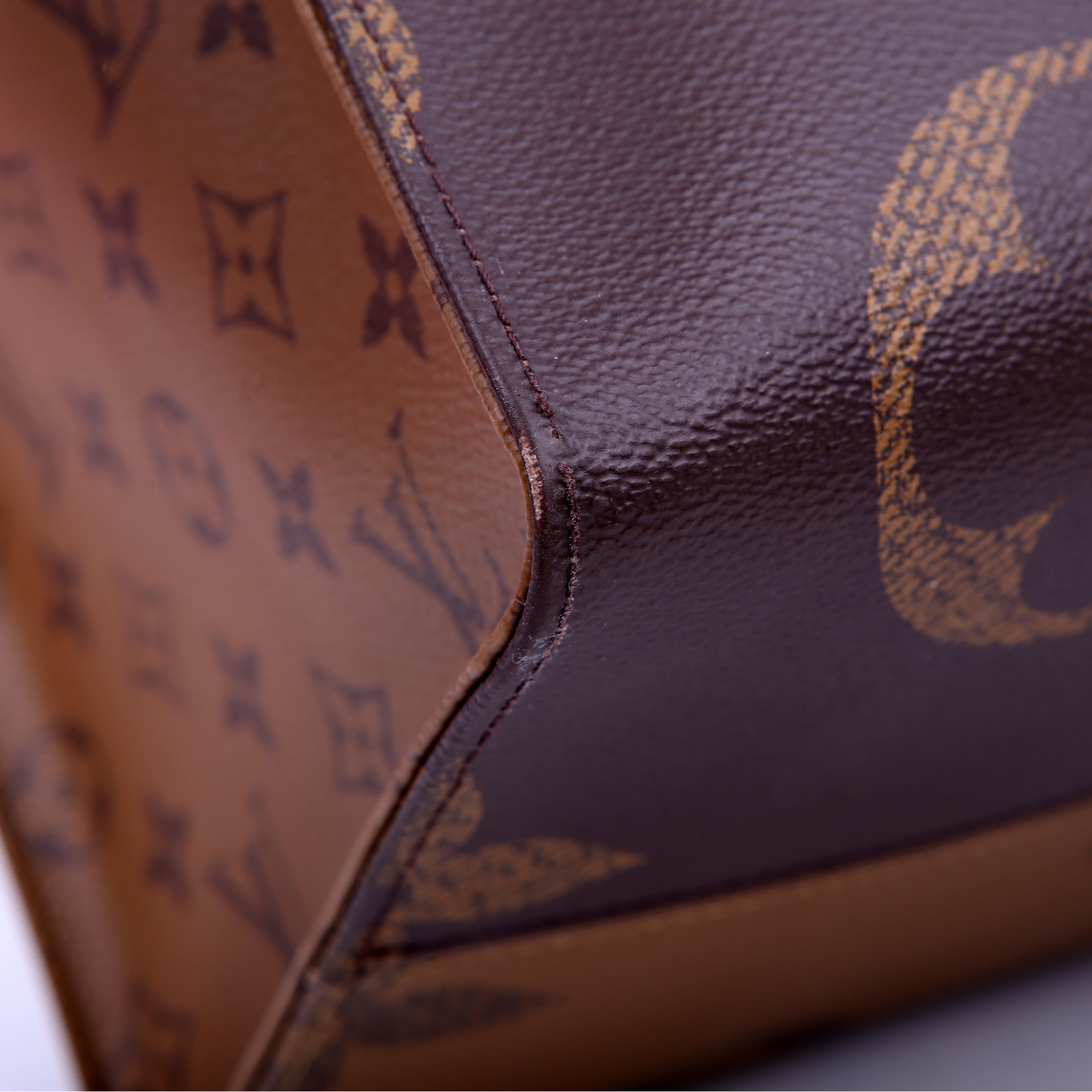 ONTHEGO GM Reverse Monogram Black