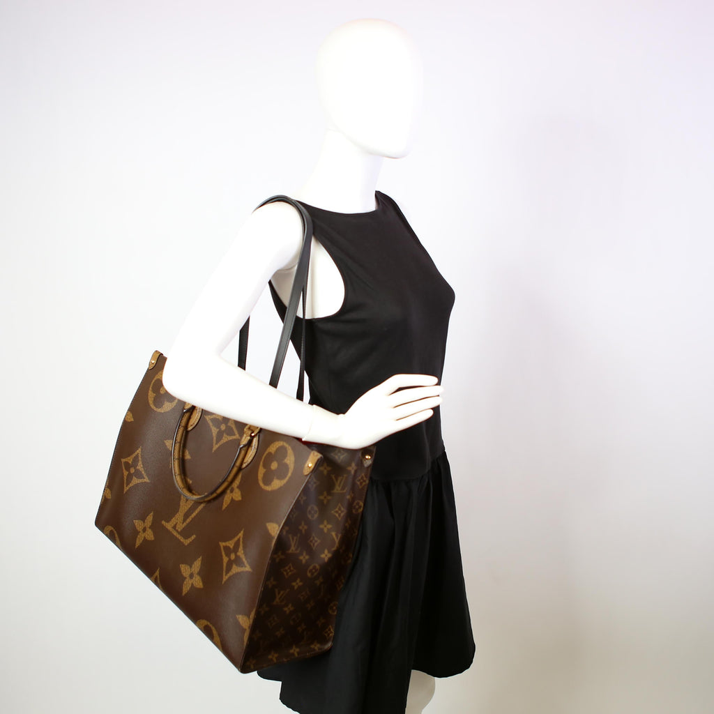 ONTHEGO GM Reverse Monogram Black
