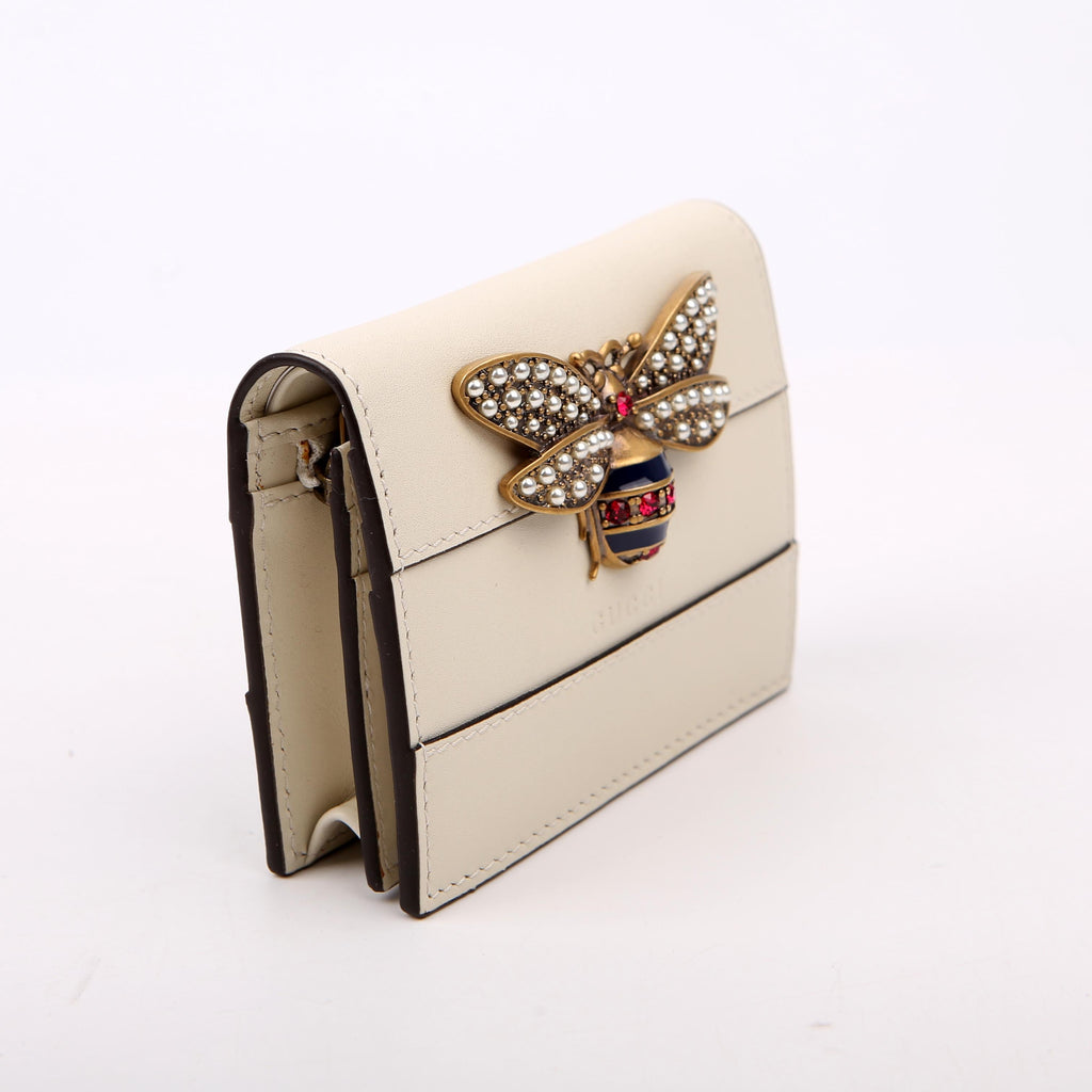 76072 Queen Margaret Card Case White