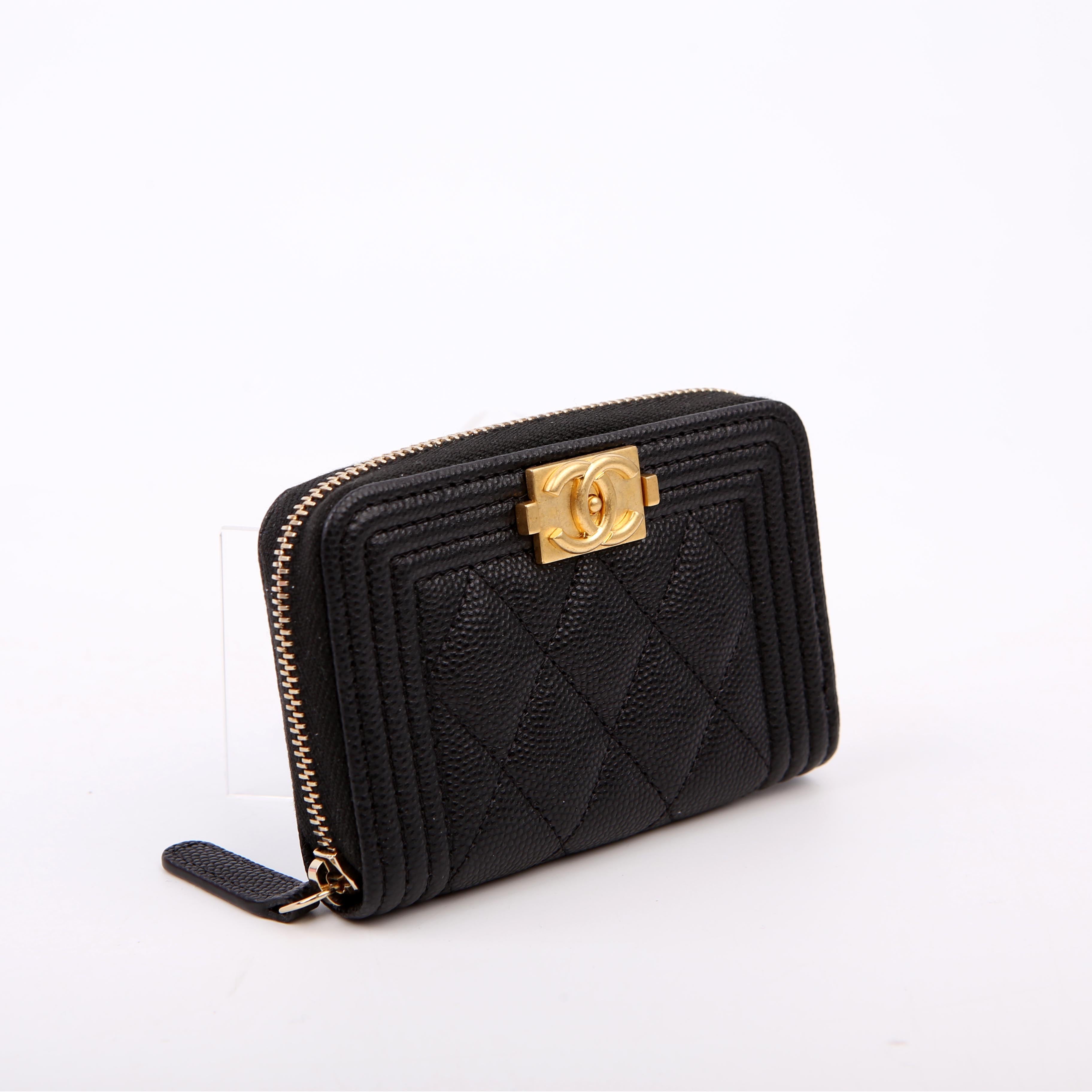 Boy Zip Around Coin Purse Quilted Caviar RFID Black/Gold