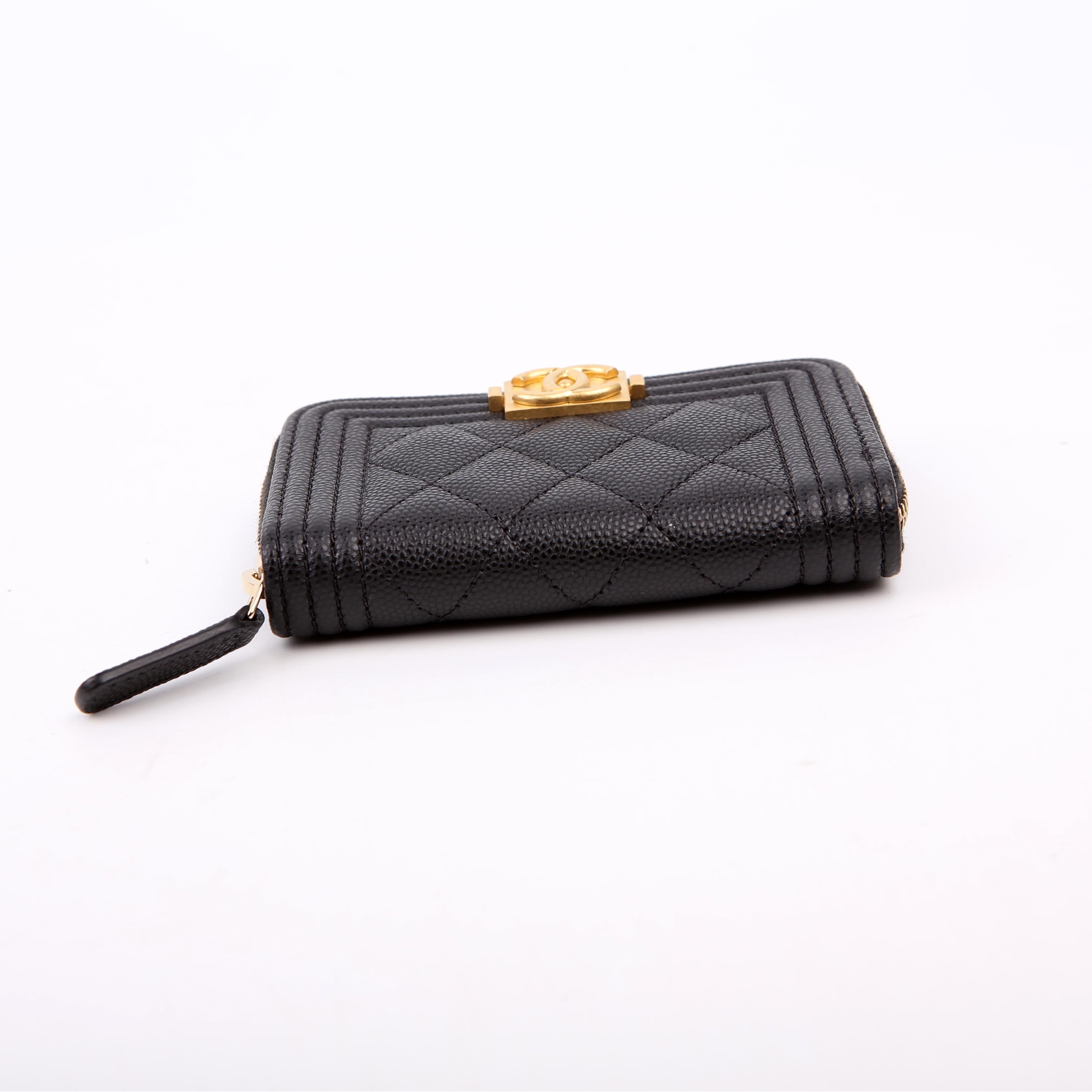 Boy Zip Around Coin Purse Quilted Caviar RFID Black/Gold