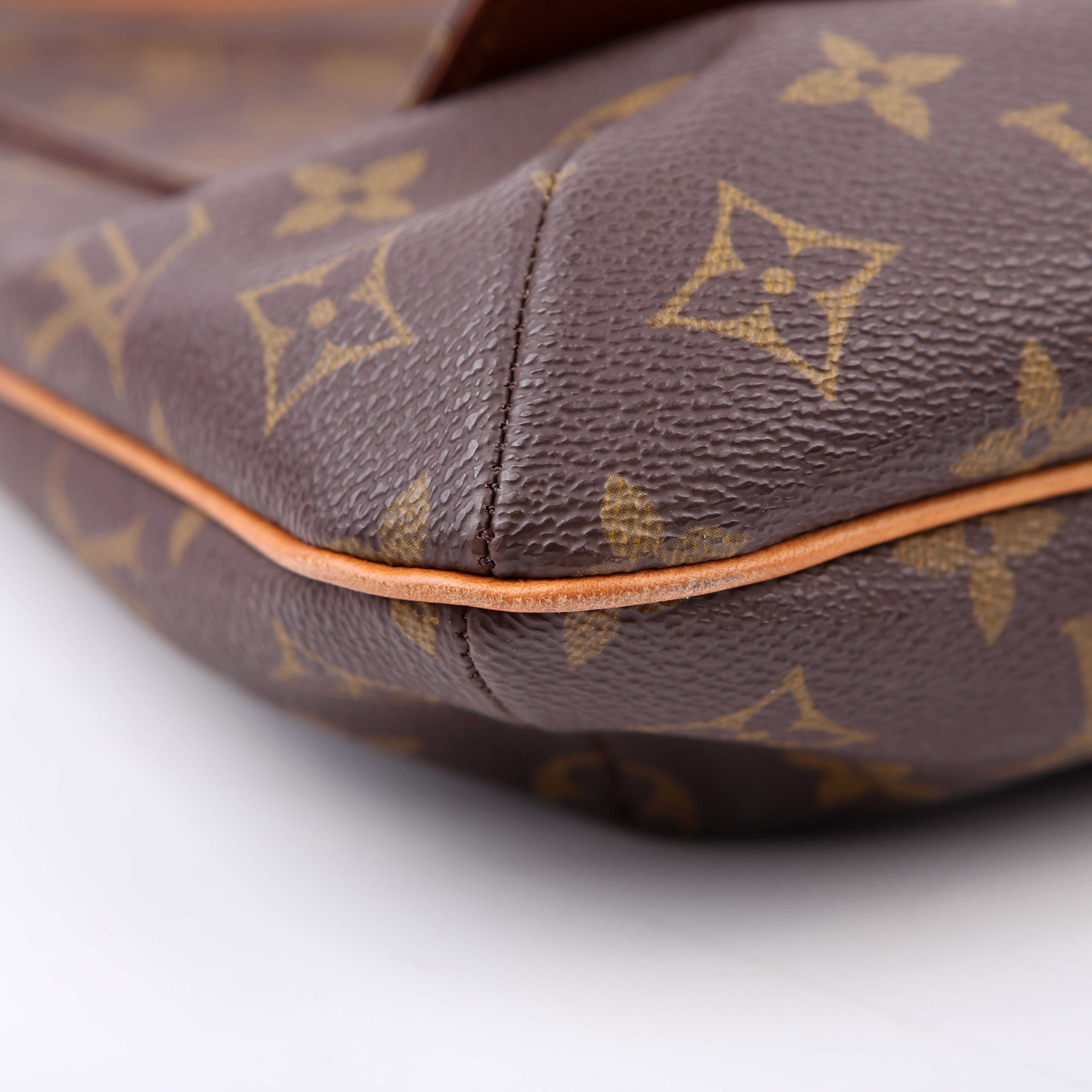 Musette Messenger Monogram