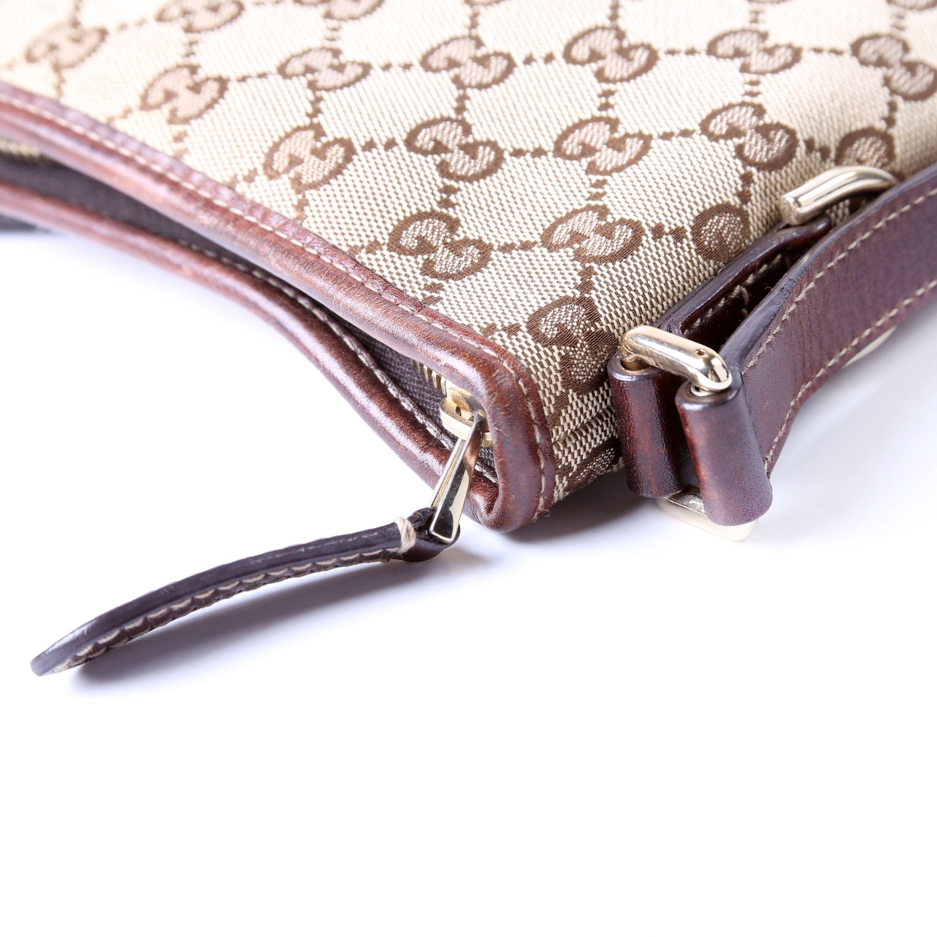169998 GG Canvas New Britt Shoulder
