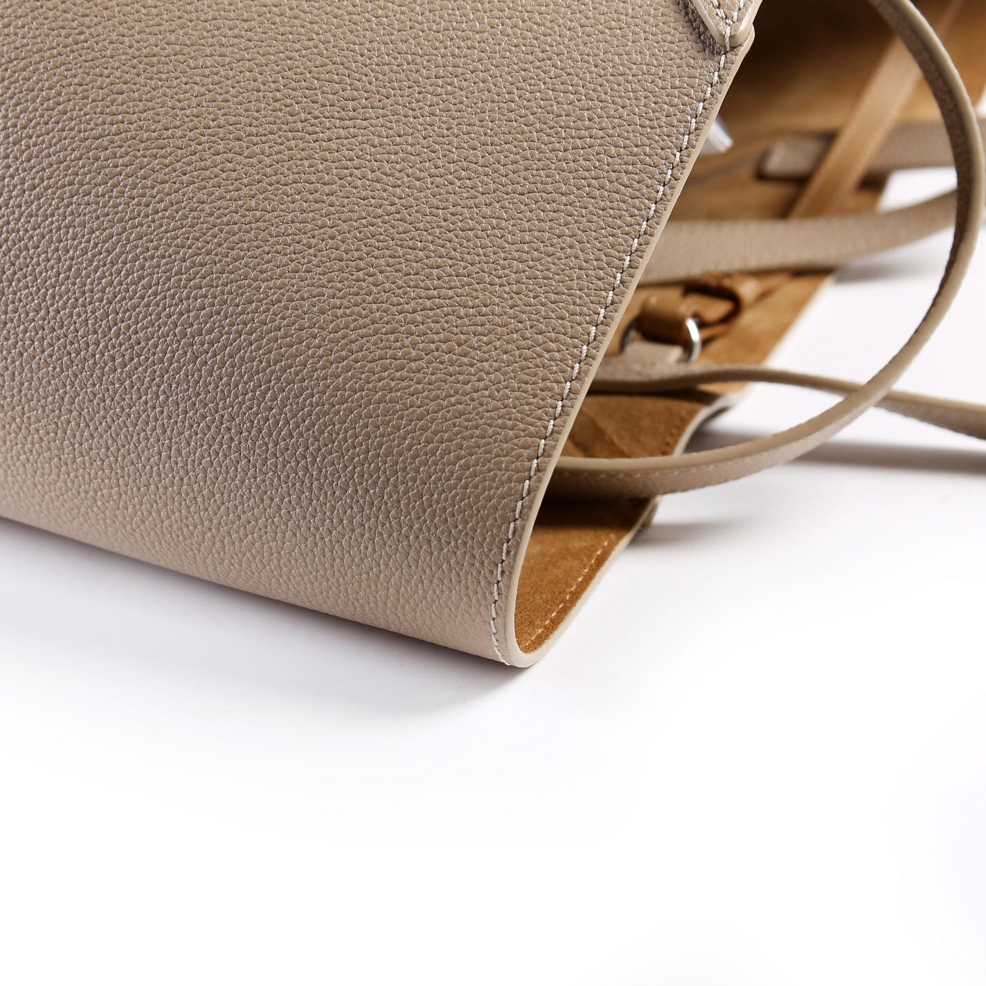 Puzzle Fold Tote Horizontal Medium Grained Calfskin