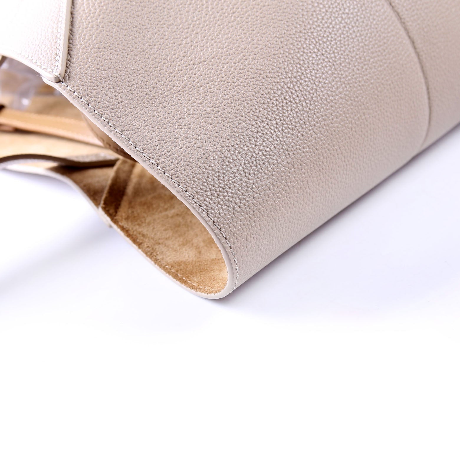 Puzzle Fold Tote Horizontal Medium Grained Calfskin