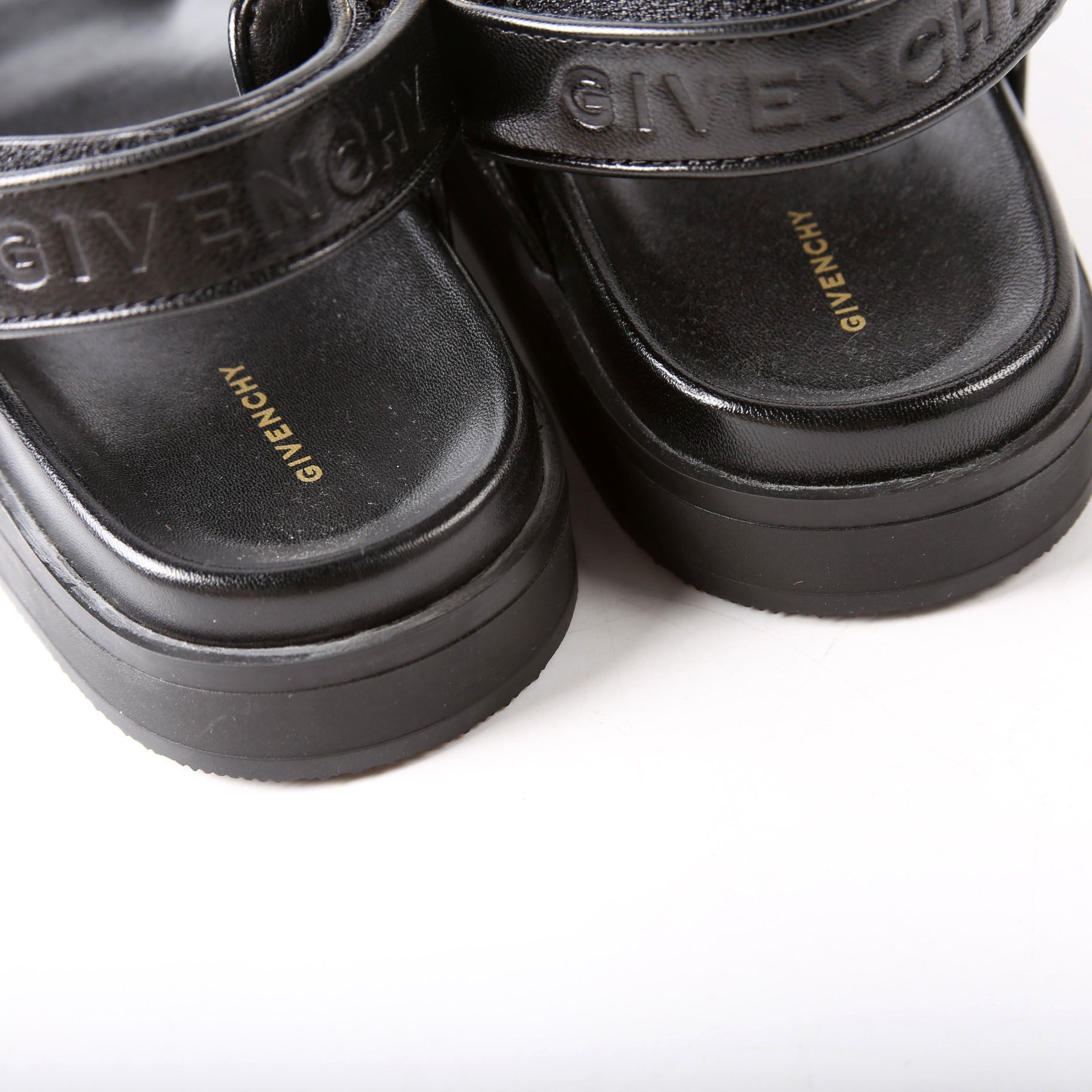 4G Leather Dad Sandals Size 36