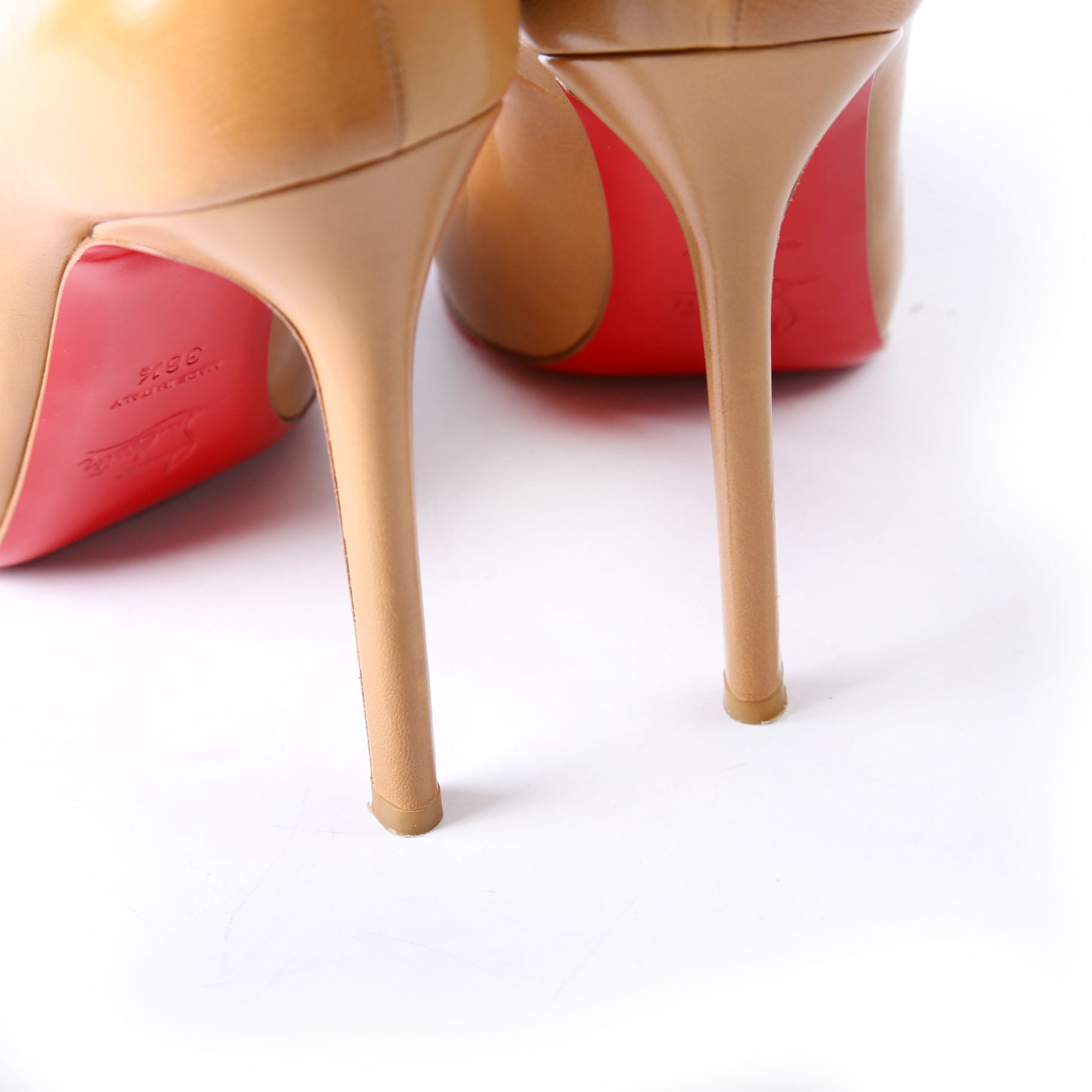 New Very Prive 100MM Pumps Size 38.5
