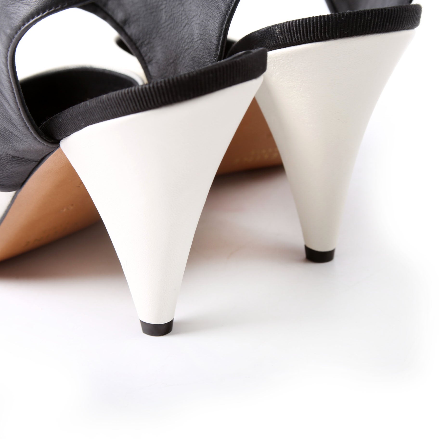 Leather Two-Tone Slingback Pumps Size 39