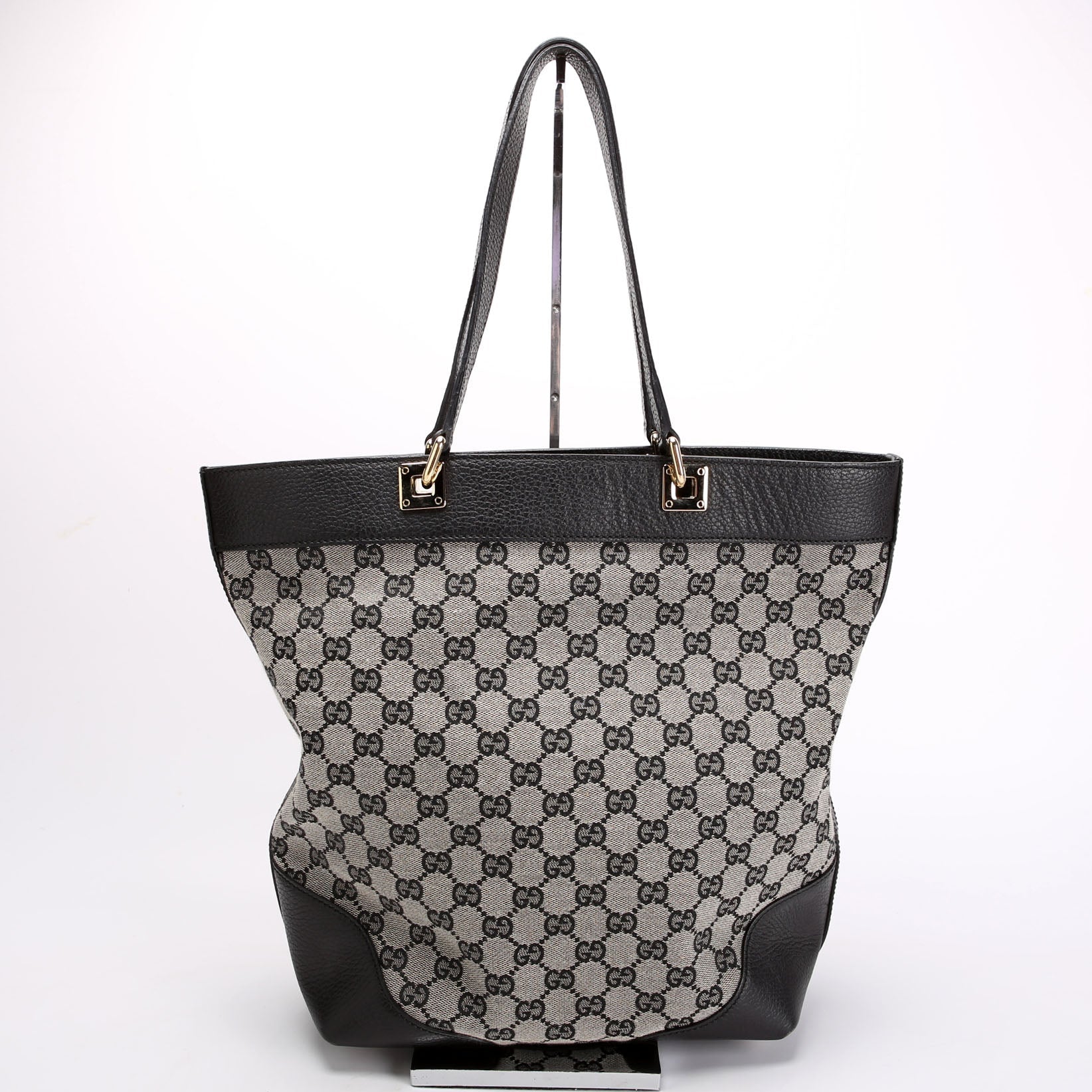 2732377 GG Canvas Bucket Black